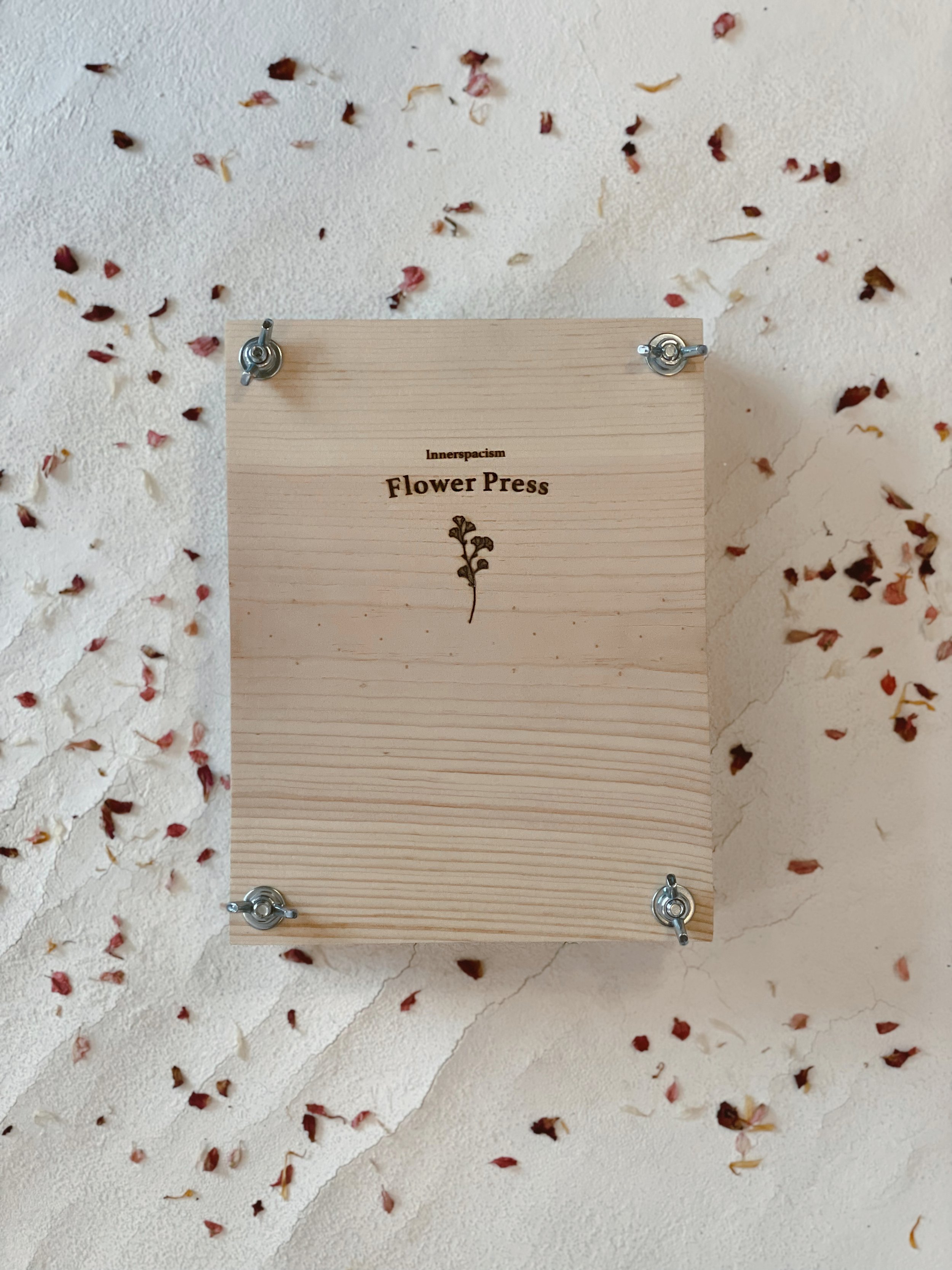 A FLOWER PRESS- THE MAKING PROCESS 