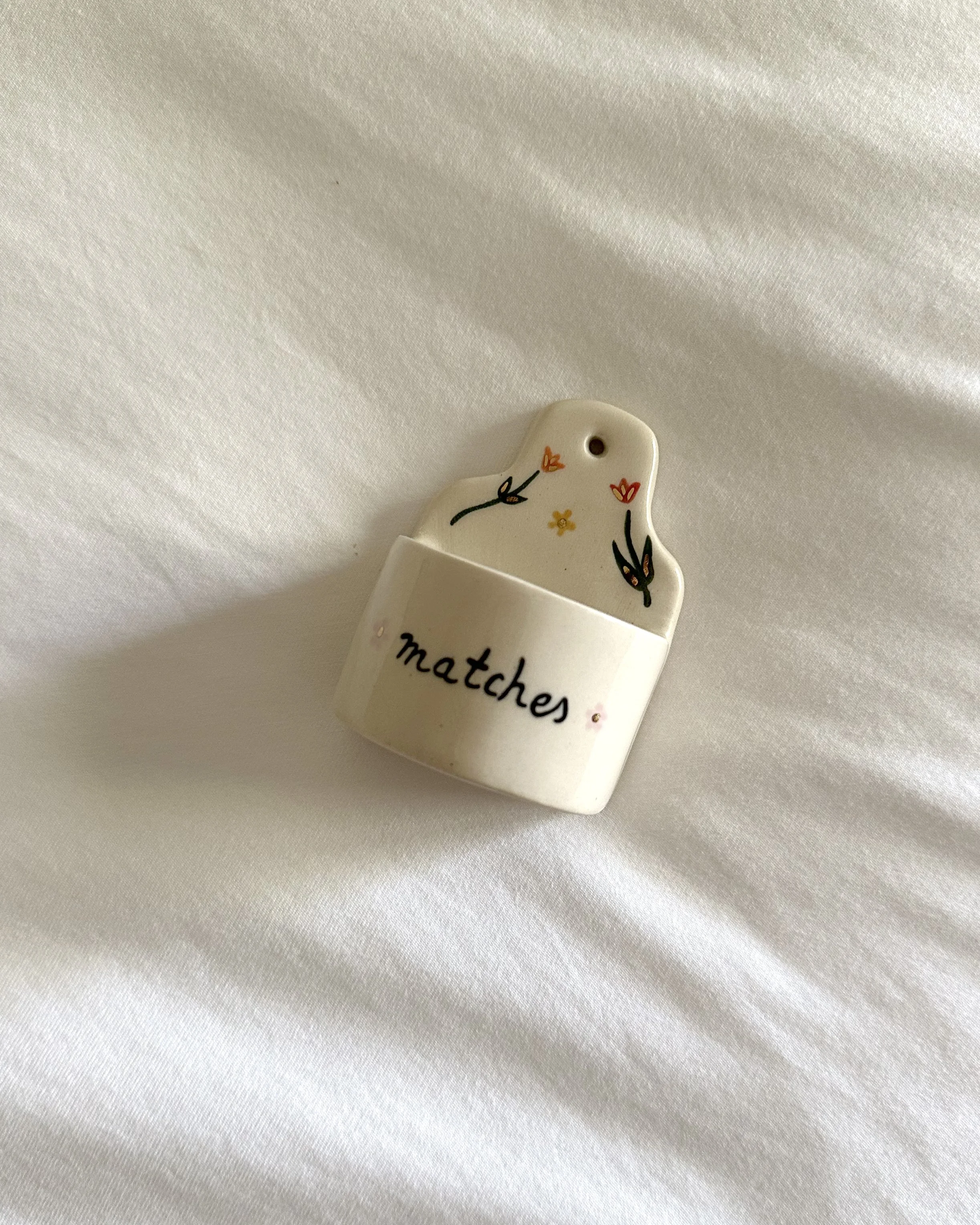 Field of Flowers Ruffled Ceramic Matches Holder