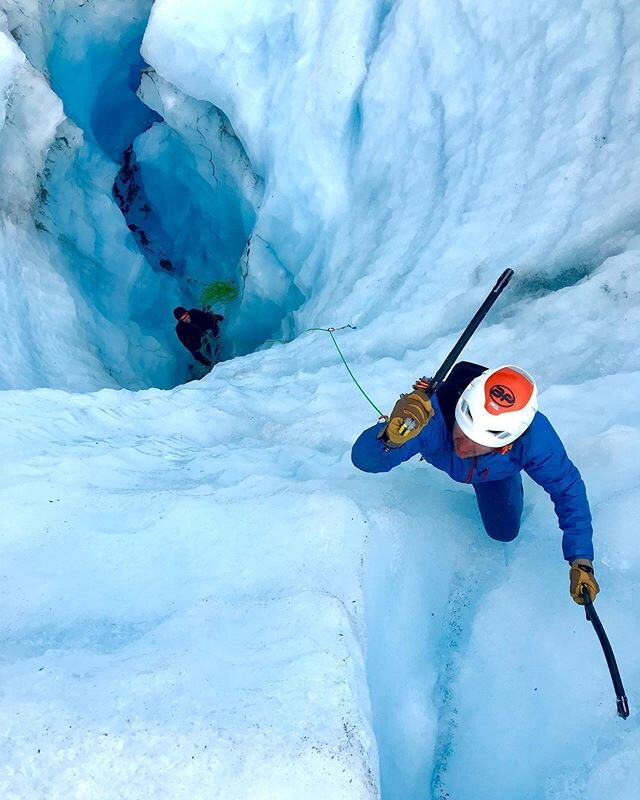 A few key concepts for summer ice climbing in Alaska. Many of them are try-not-to and don&rsquo;ts. It&rsquo;s a different style than most climbing. You&rsquo;re in an ice maze.. and it&rsquo;s 3D! .
.
🔑 Be vigilant while walking, you are your own b