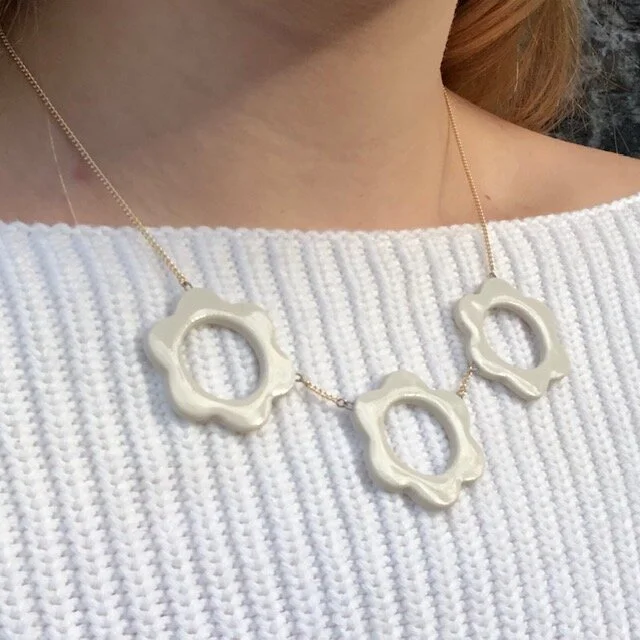 necklace gold chain on model 2.jpeg