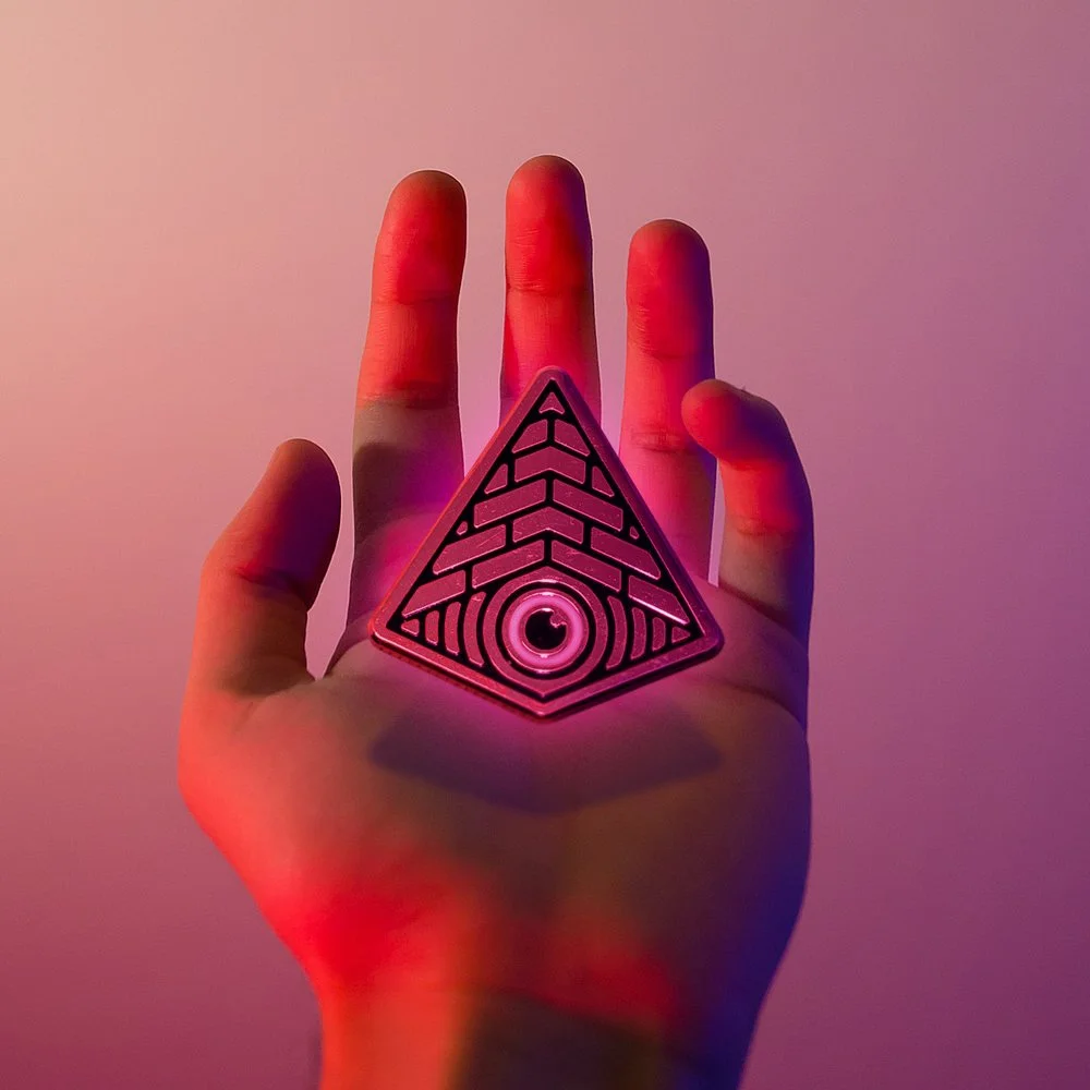 EyePyramid-Shot-hand.jpg
