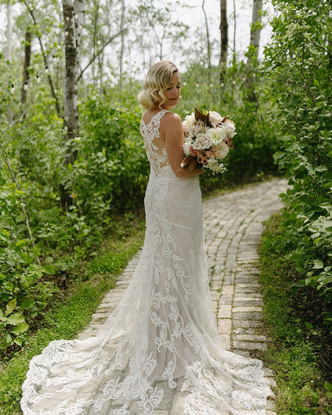 🍂 Another season is about to be wrapped, and we&rsquo;re dreaming of 2026 weddings! 💍✨

Join us for our Fall Open House on Sunday, Sept 28 at Kinloch Grove. 

Explore the site, peek at our amenities, snap a cozy selfie, and see our calendar of 2026