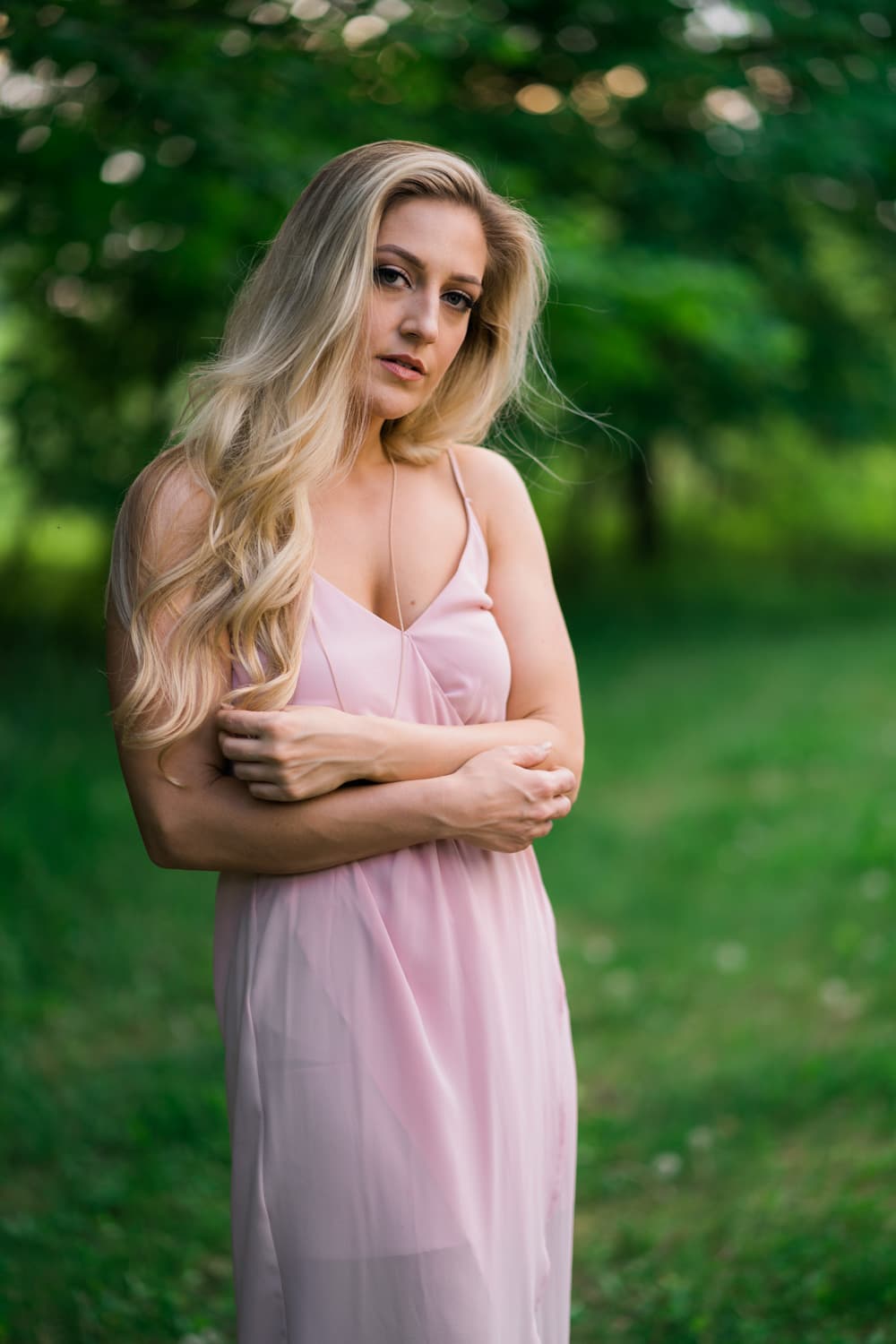  blonde woman in pink dress 