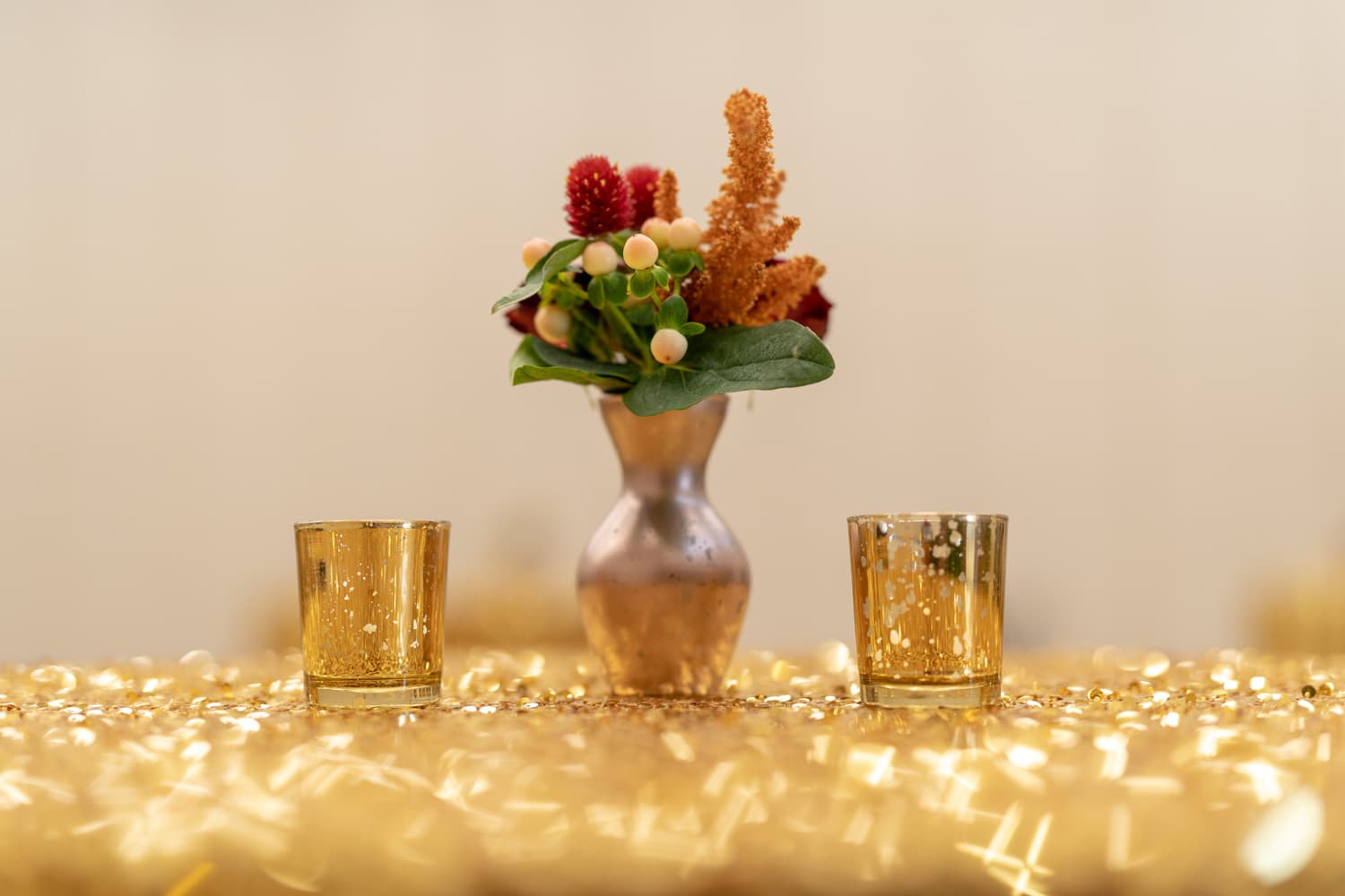  Table decorations at Oakland University Alumni Awards 2018 