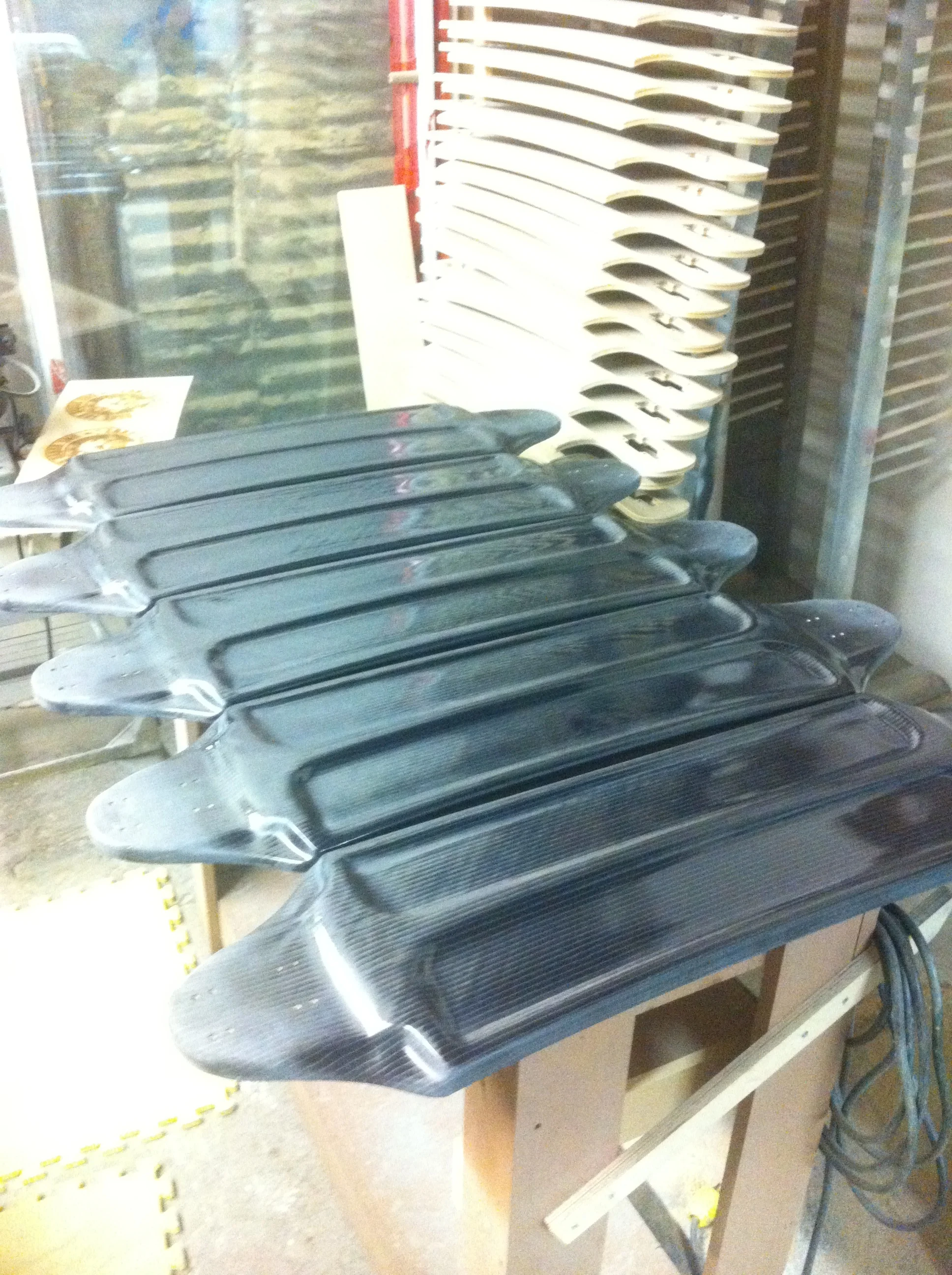 Downhill race boards (Triple Beam)