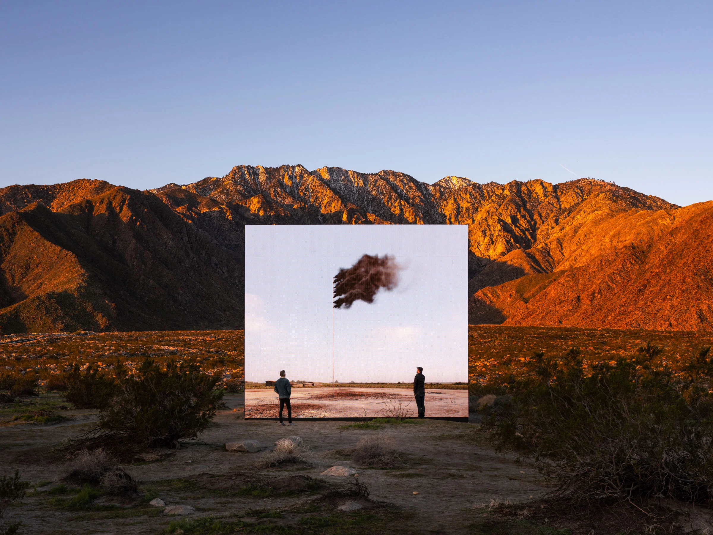 2019_WesternFlag_DesertX_Gerrard_003_LanceGerber.jpg