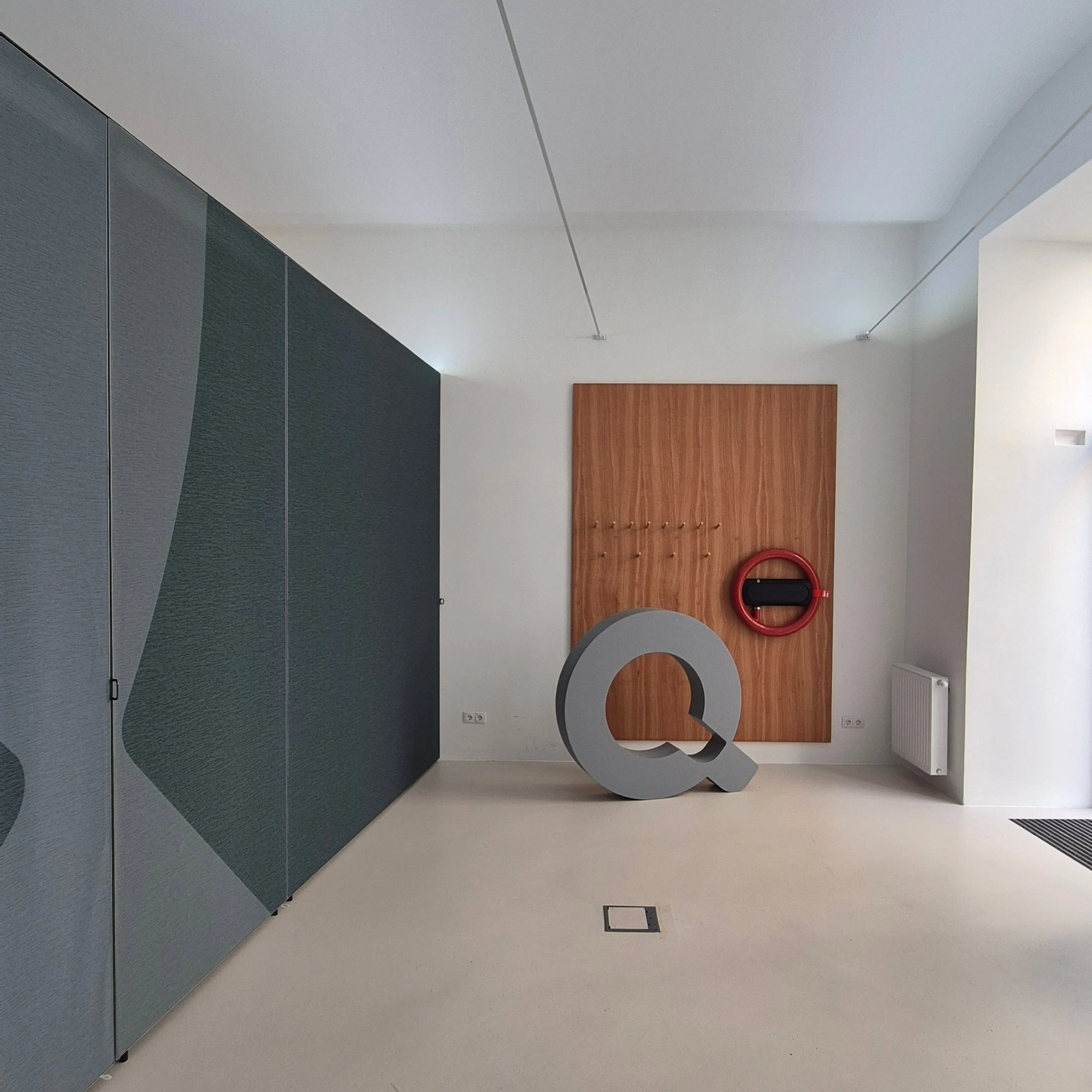 Cool new spaces deserve a cool fire extinguisher too. And when a designer rethinks a traditional product that has looked the same for over 200 years, creating a smart solution with real improvements, that kind of innovation deserves support and recog