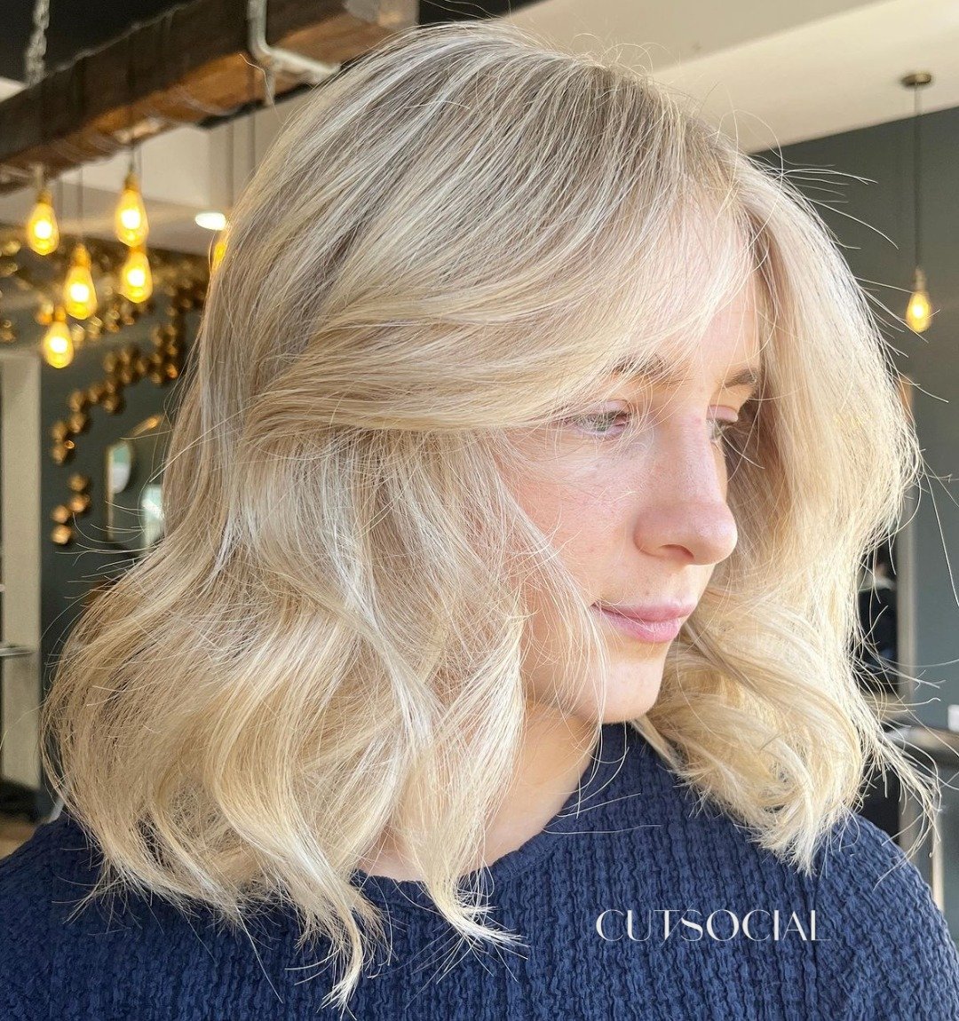 Blonde goals 🥹

@__katrinakelly_ created this gorgeous blonde for her client Lucy using her favourite @joicoeurope cream blonde life ⚡️

Trying to achieve a bright, even toned &amp; healthy blonde? Head to the link in our bio to book your consultati