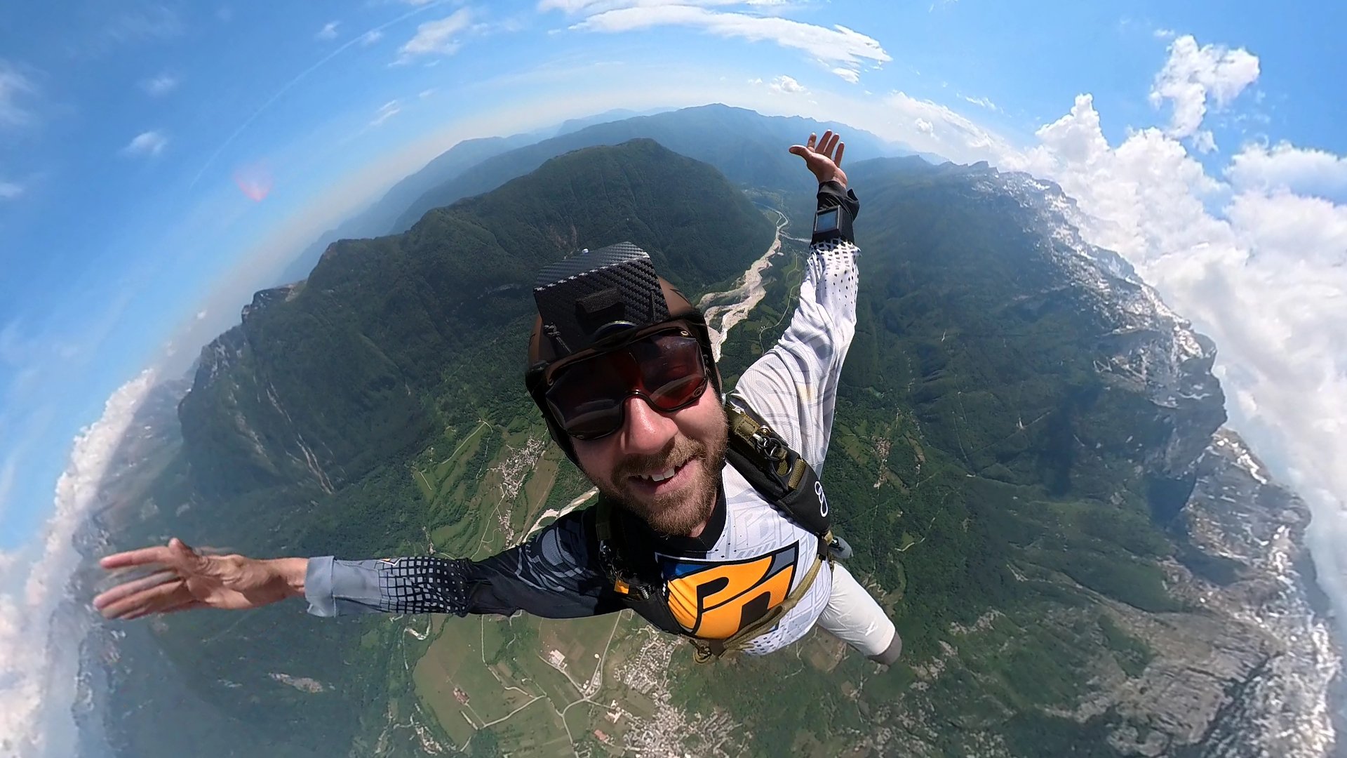 360 Headup over Bovec.jpg