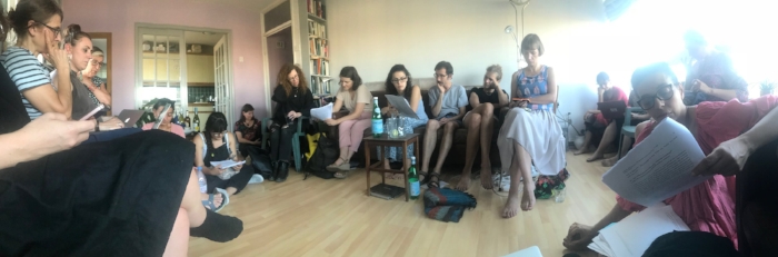 Group picture during the reading