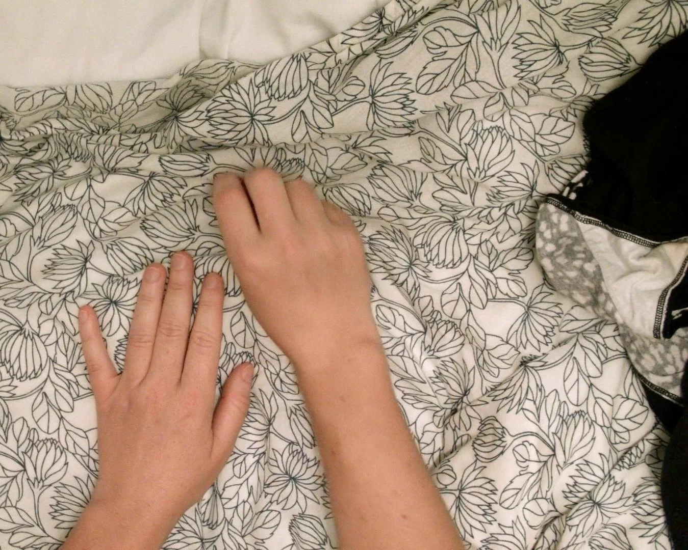 rooting, rubbing, pouring, dancing, treading, clenching: bodying libraries