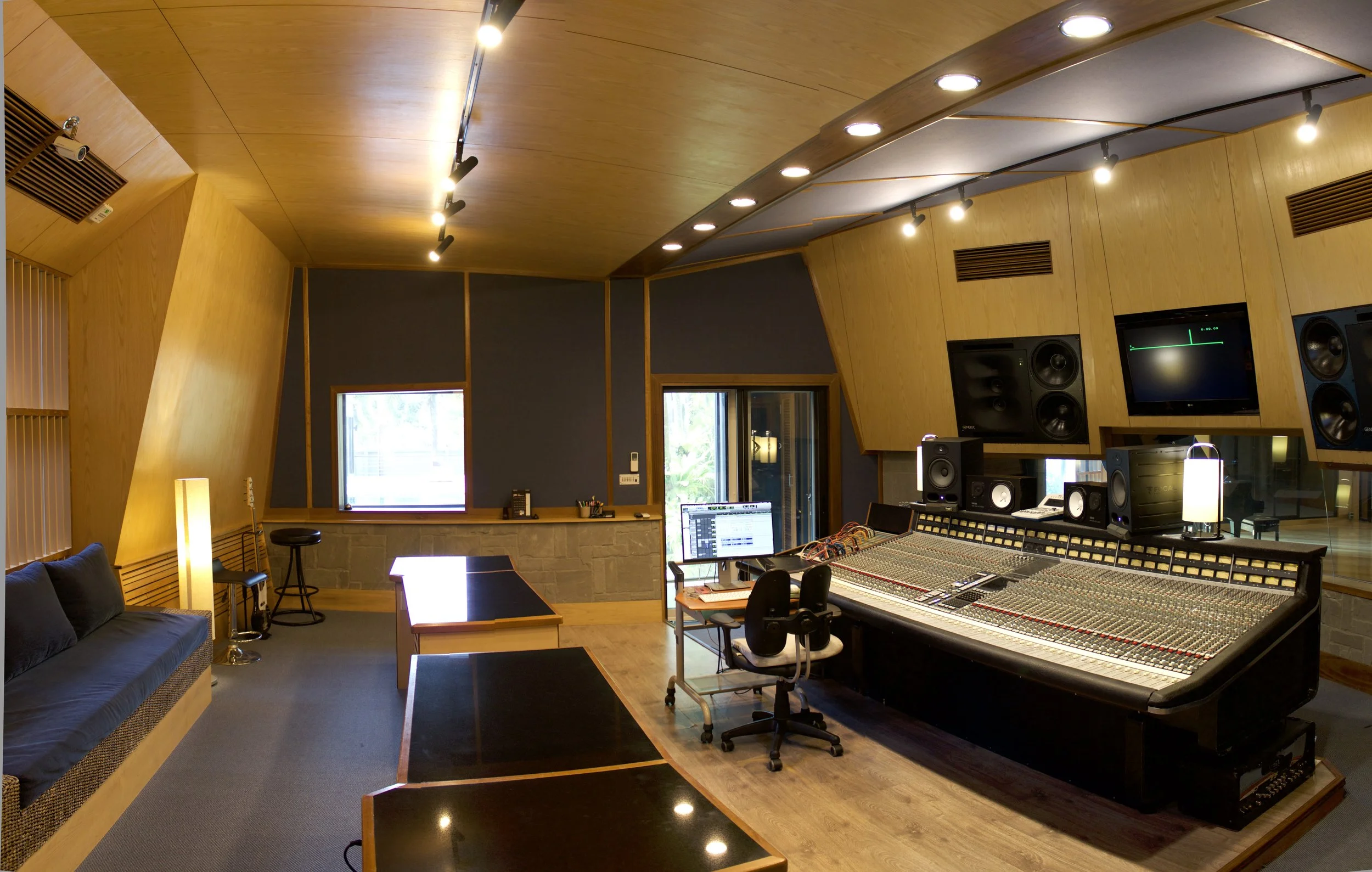 studio one panorama2.jpg