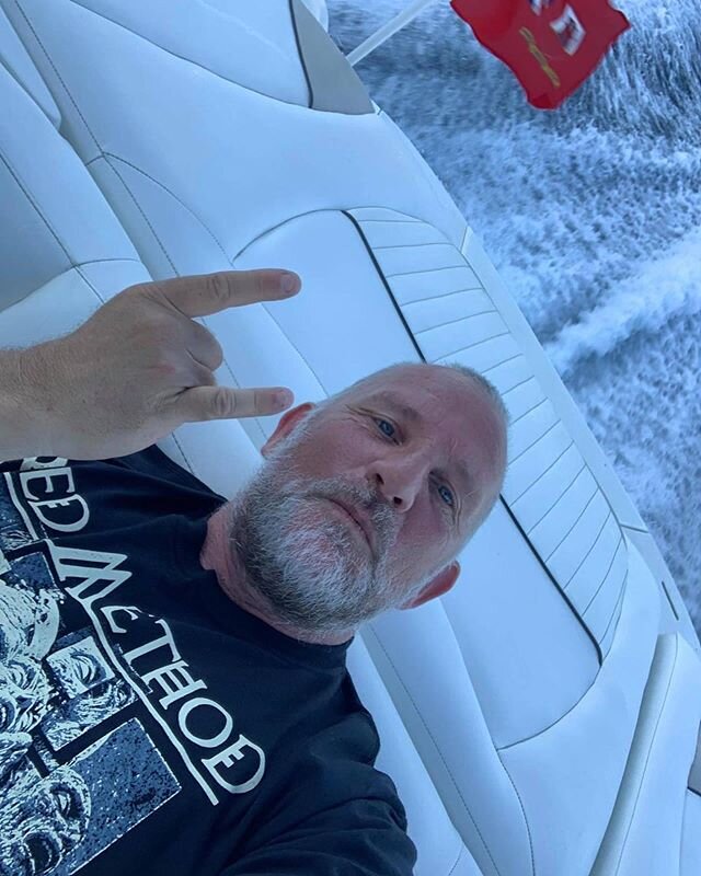 Check out Brian Jackson repping Red Method on a Speed Boat! Thanks to anyone that&rsquo;s bought merch during these times!
#redmethod #merch #band #musicians