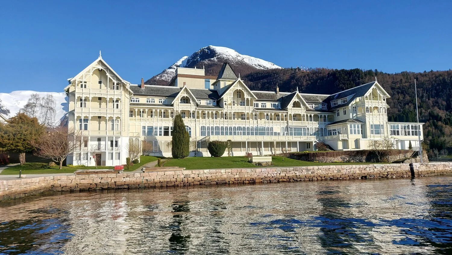 Hotels in Balestrand