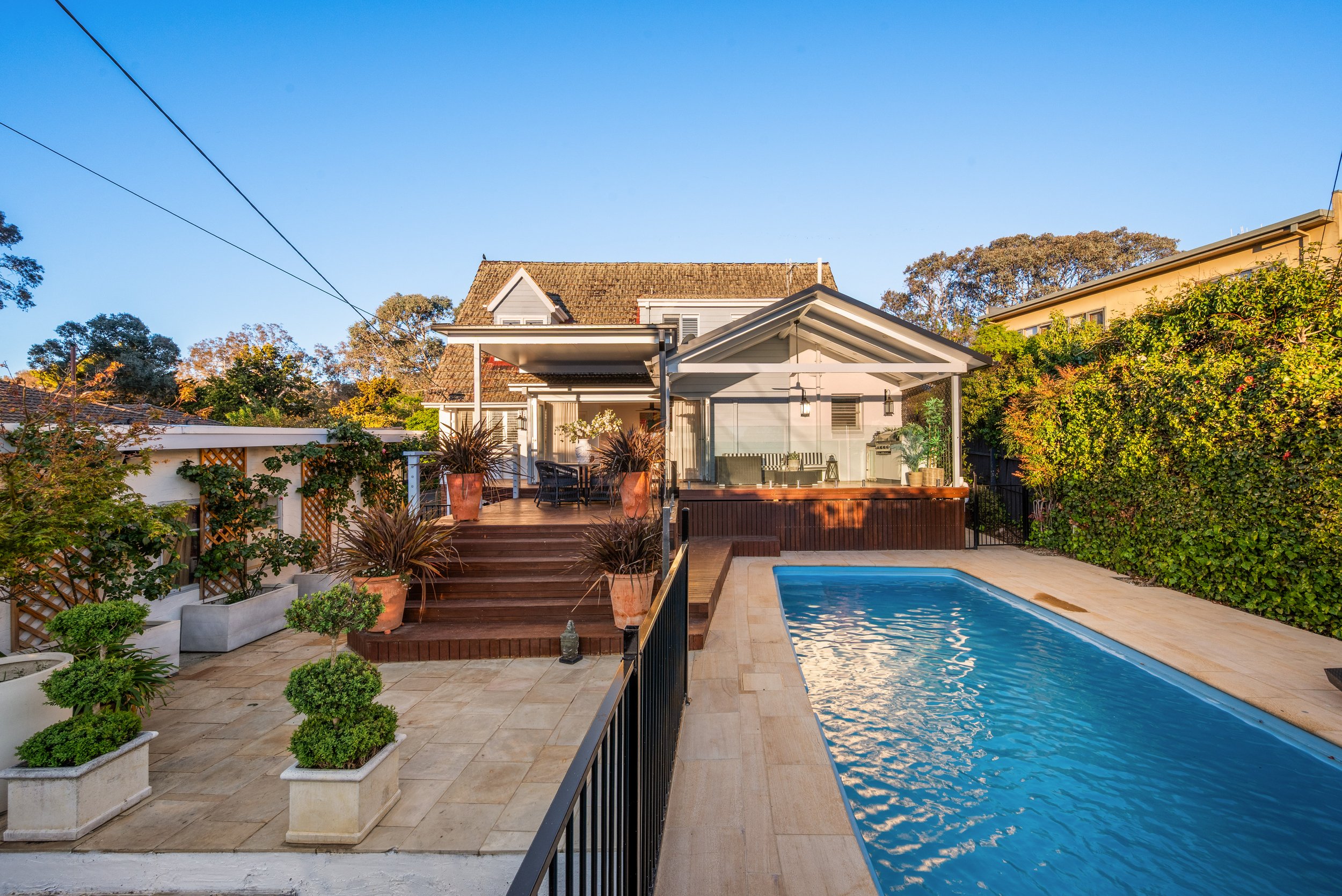 4 MacKenzie Street, Hackett ACT - Twilight-009.jpg