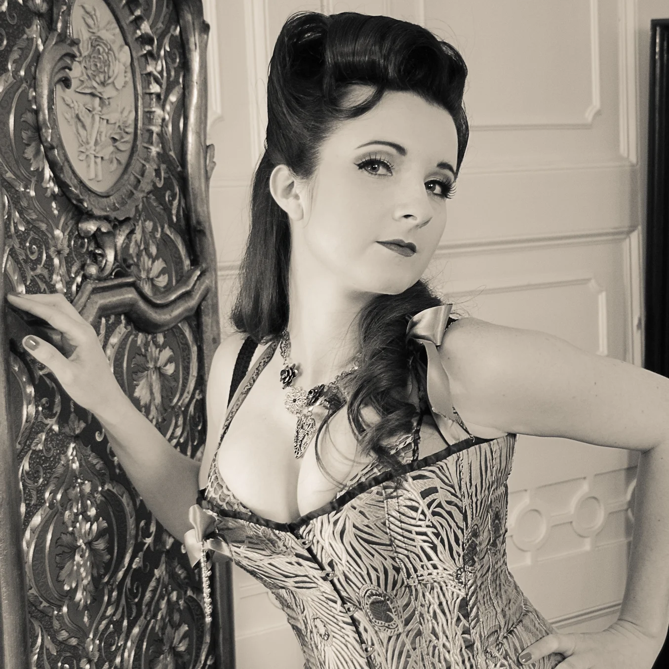burlesque-4.jpg