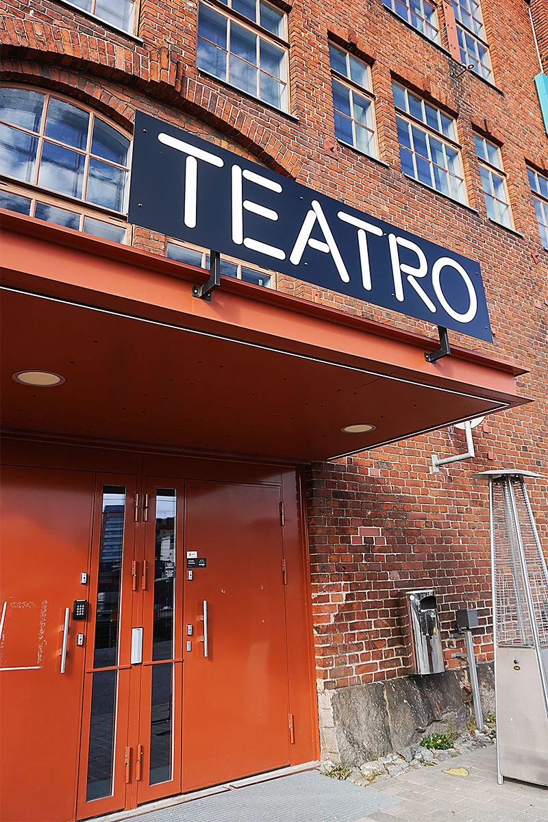 ek-teatro-sisaankaynti.jpg