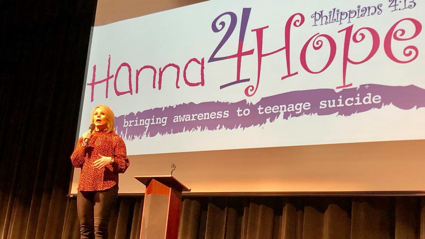 Two days in Sulphur Springs, with a total of 6 assemblies in 2 days!

We spoke and encouraged over 2600 students. Our mission is to educate teens on teenage suicide. Thank you Sulphur Springs ISD for having us!