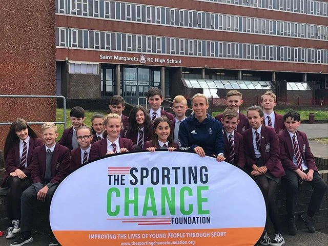 The amazing @lynseysharp with the wonderful students of St Margaretโs High school! ๐๐ฅ