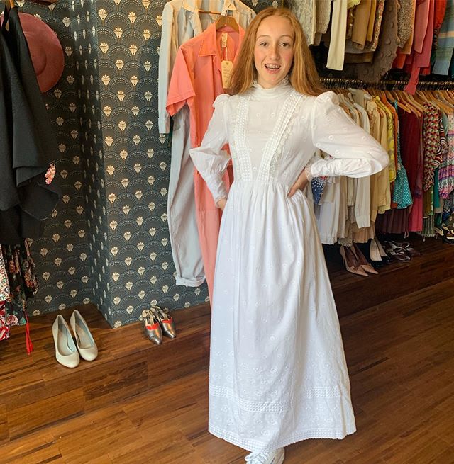 Im getting married in the morning! Well actually I&rsquo;m not...but you might be? Or maybe your just into this seasons @thevampireswife / @batshevadress style dresses. Then this beauty is for you. In immaculate condition crisp white cotton with embr