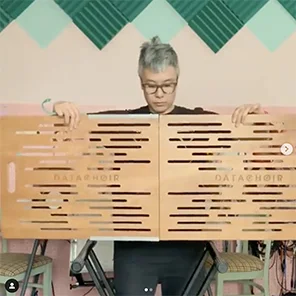 Datachoir foldable table top