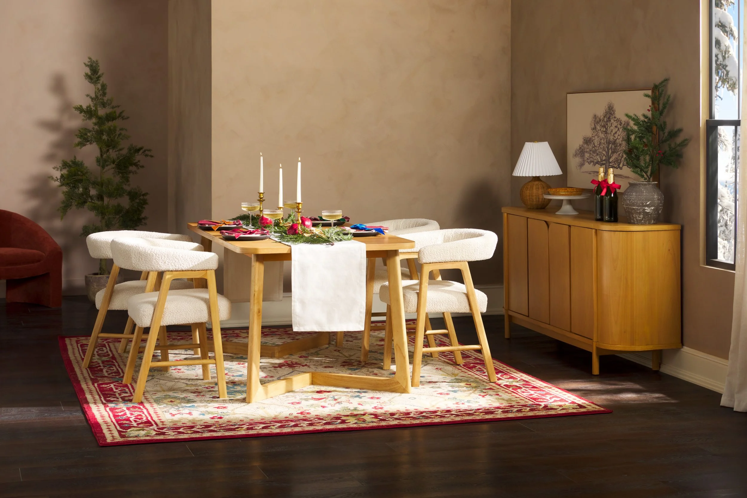 Holiday Dining WEEZR12704NA1_DTC_1.91x1_02.jpg