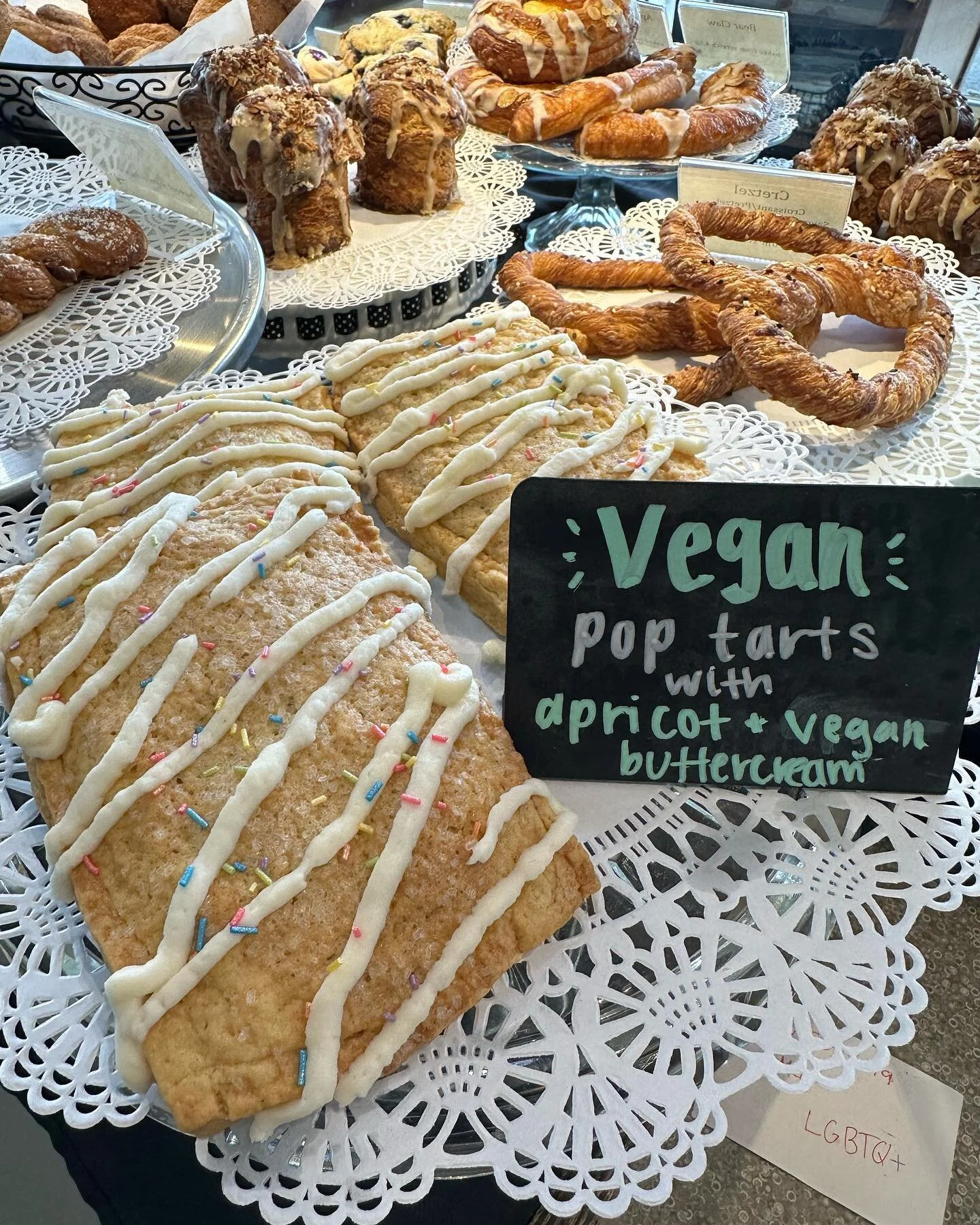 Woohoo!!!! 

Vegan option made by @chef_faust 

We have some lovely pastries today if you&rsquo;re in the area. 

#diningout #dineout #oside #oceanside #visitoceanside #dineoside #pmb #bakery #bakerybythebeach #veganpoptart #veganpastry #veganfood #p