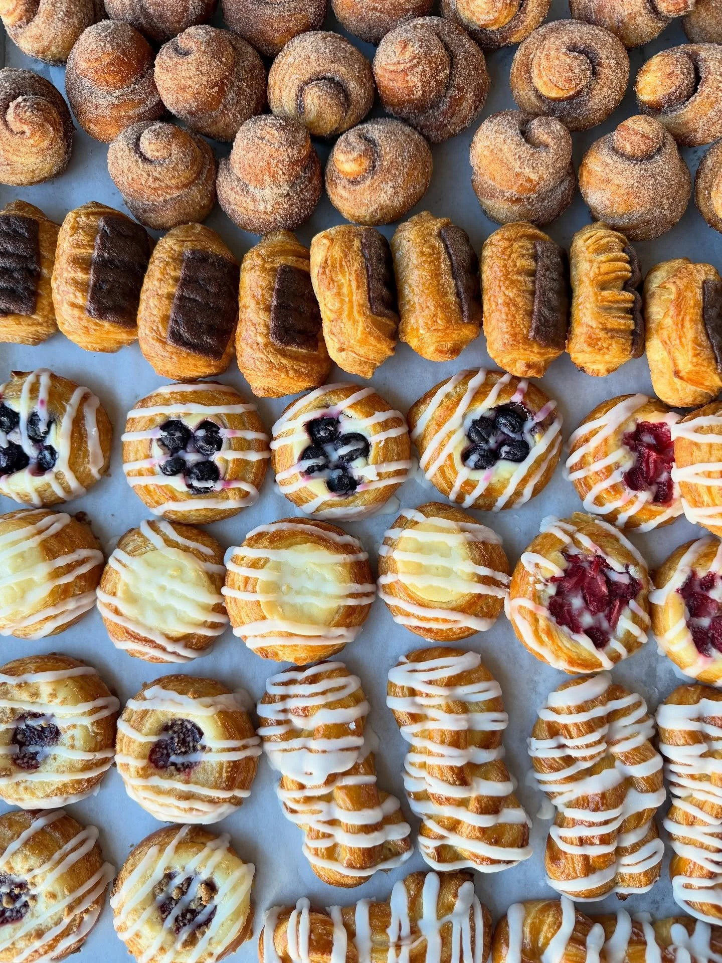 🎁 Because sometimes the best gifts come in pastry boxes 🥐 🎁 

Our Mini Pastries are Always a Crowd Favorite! ✨ 😋 

Call or email to Pre-Order (Minimum 2-day lead time)
☎️ 760-231-7300
💻 cakes@petitemadelinebakery.com 

Today&rsquo;s Special Orde