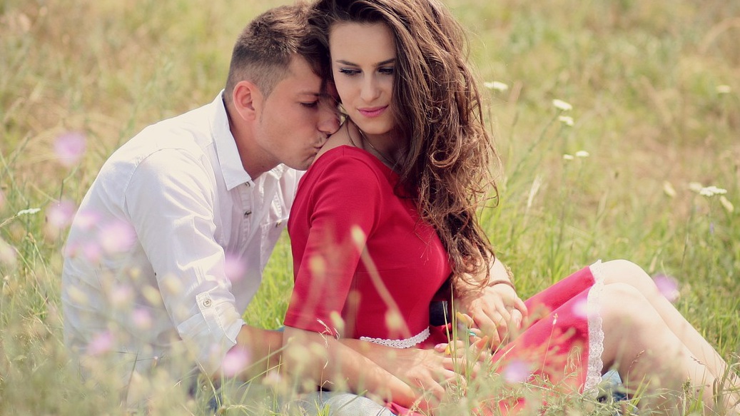 couple-1502620_1280.jpg