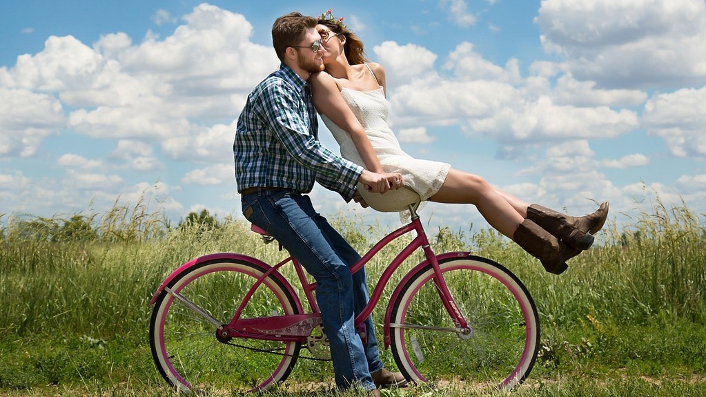engagement-1718244_1280.jpg