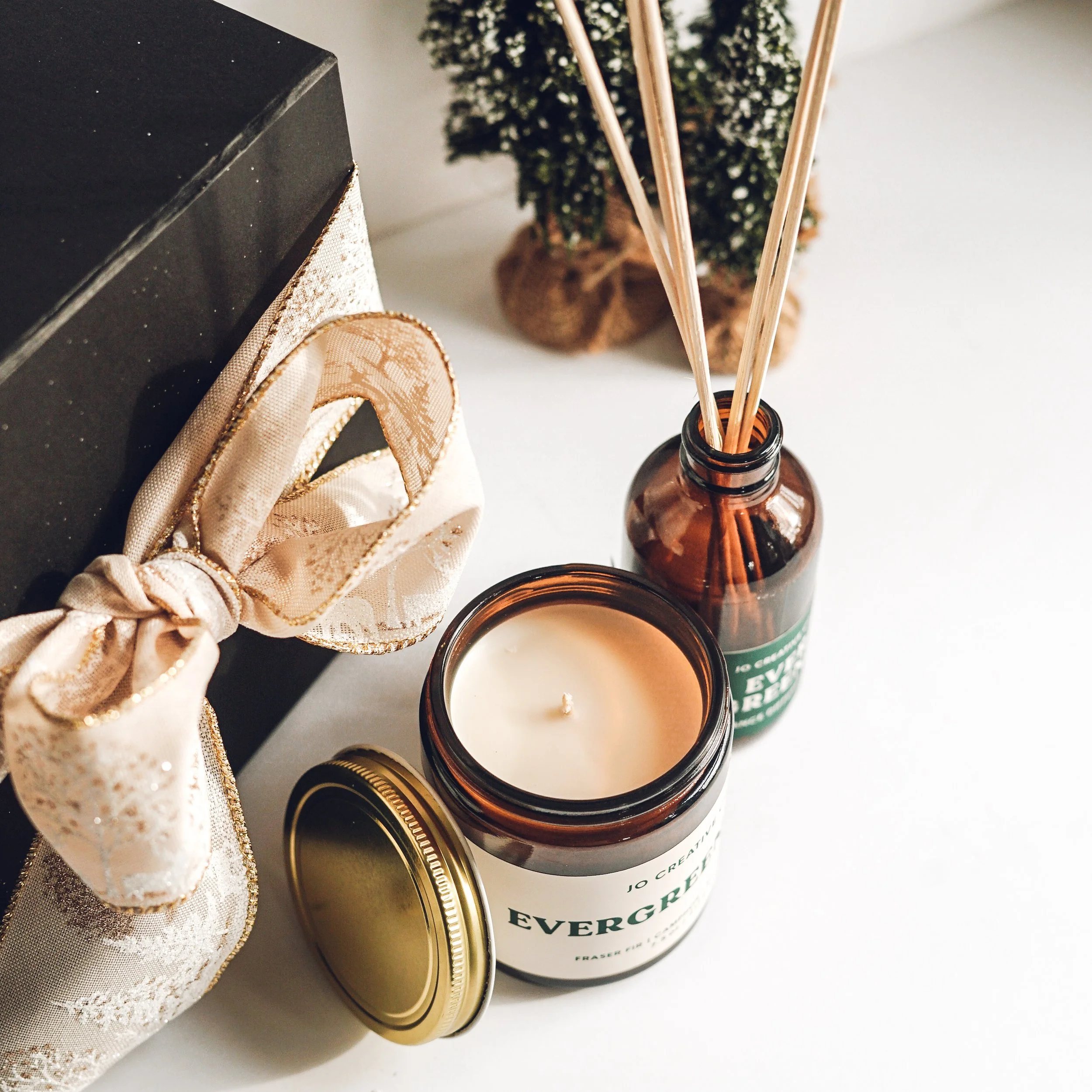 Candle + Reed Diffuser Gift Set Extras-7.jpg
