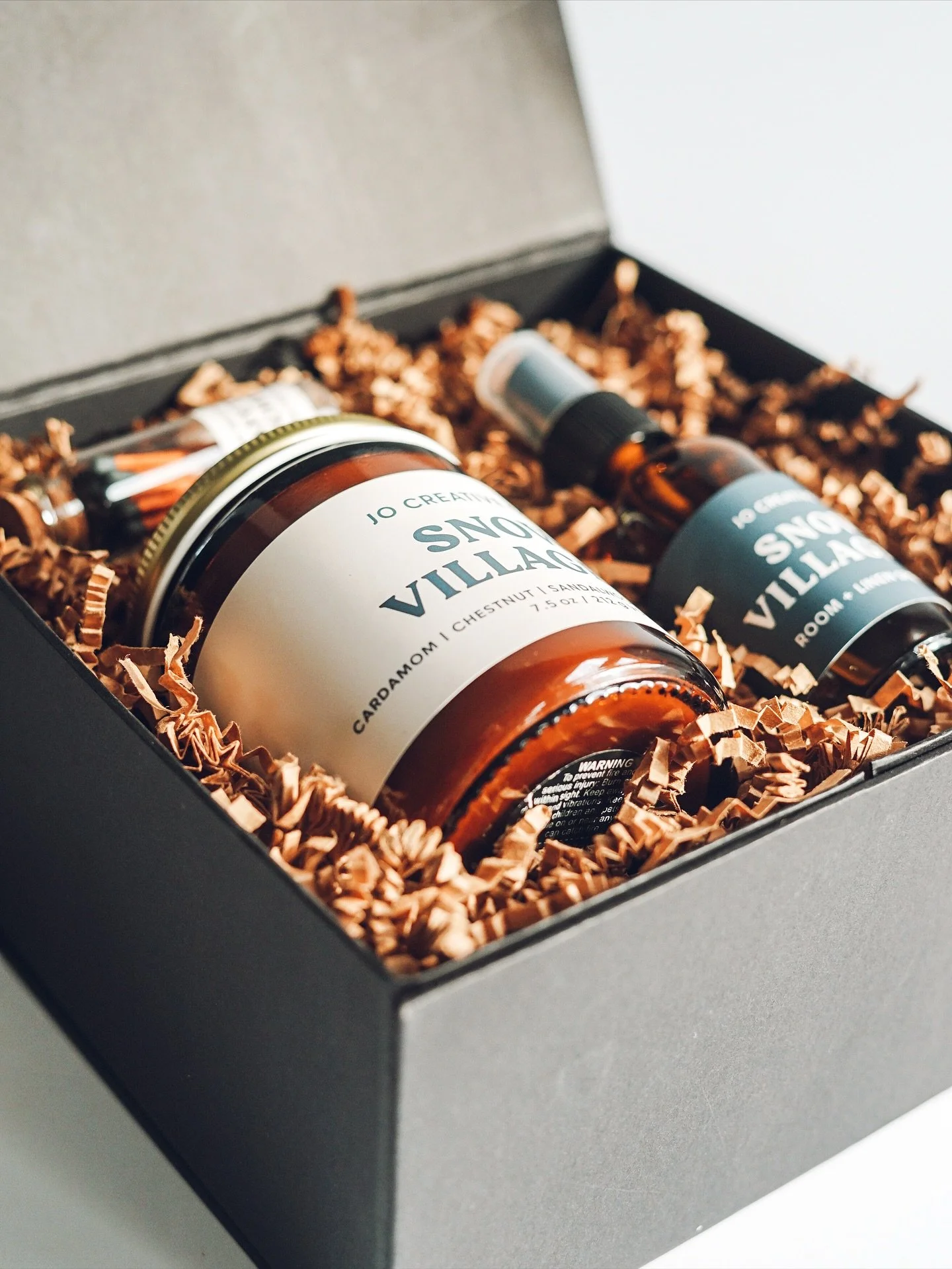 Adding a little Christmas magic this year // GIFT BOXES ✨

This year I wanted to do something a little different and add the option of having our products in pre-made gift boxes. From a variety of options to choose from in our Holiday Collection page