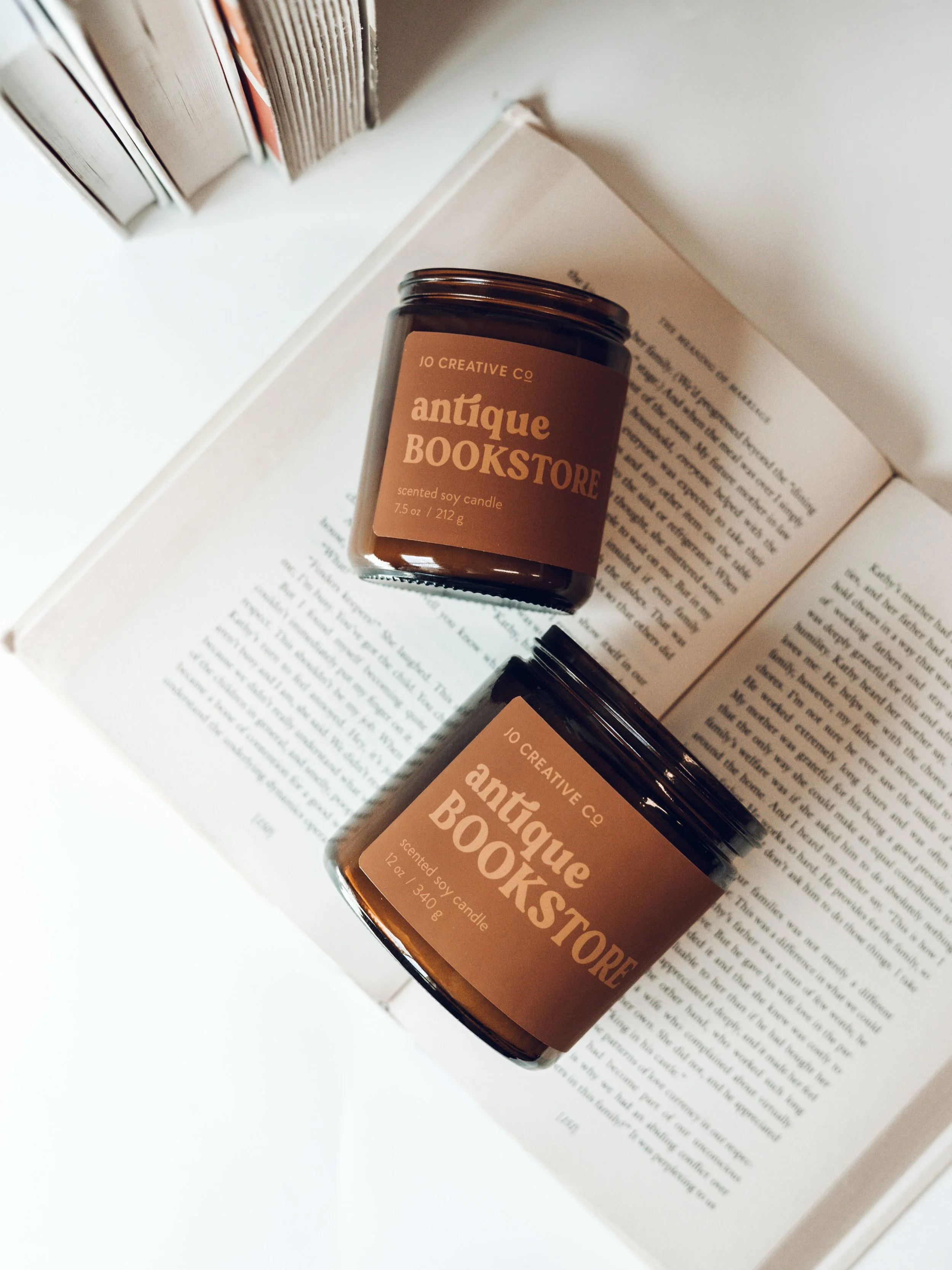 ANTIQUE BOOKSTORE // Inspired by the smell of an old bookstore in autumn, this candle brings that old-book scent to life with notes of baked pumpkin, soft leather, and musky amber undertones for the perfect aged-book scent. 📖

Fall Collection out Au
