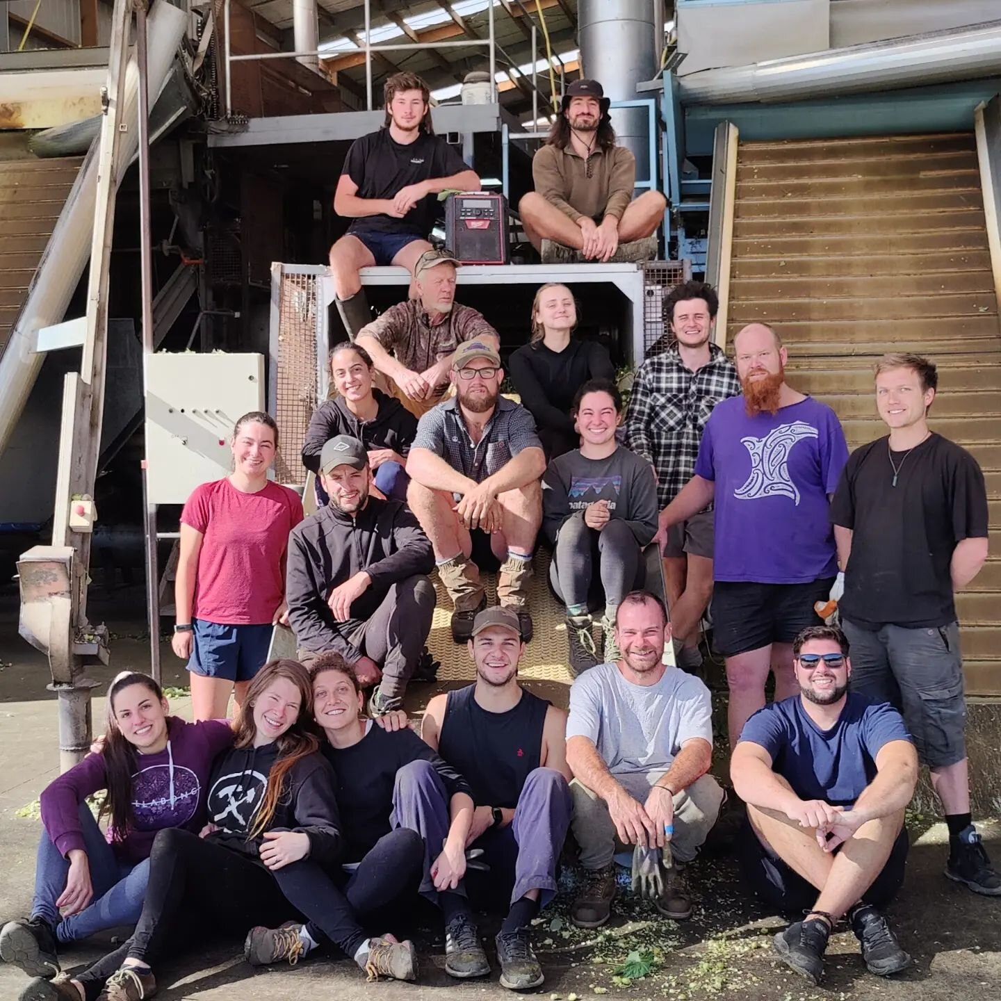 Harvest is over since the 26th of March, the barn and the field are quiet again...

But the harvest wouldn't have been a wrap without our amazing 2023 crew !

A huge thanks to these happy people whose put all their efforts to have the hop harvested a