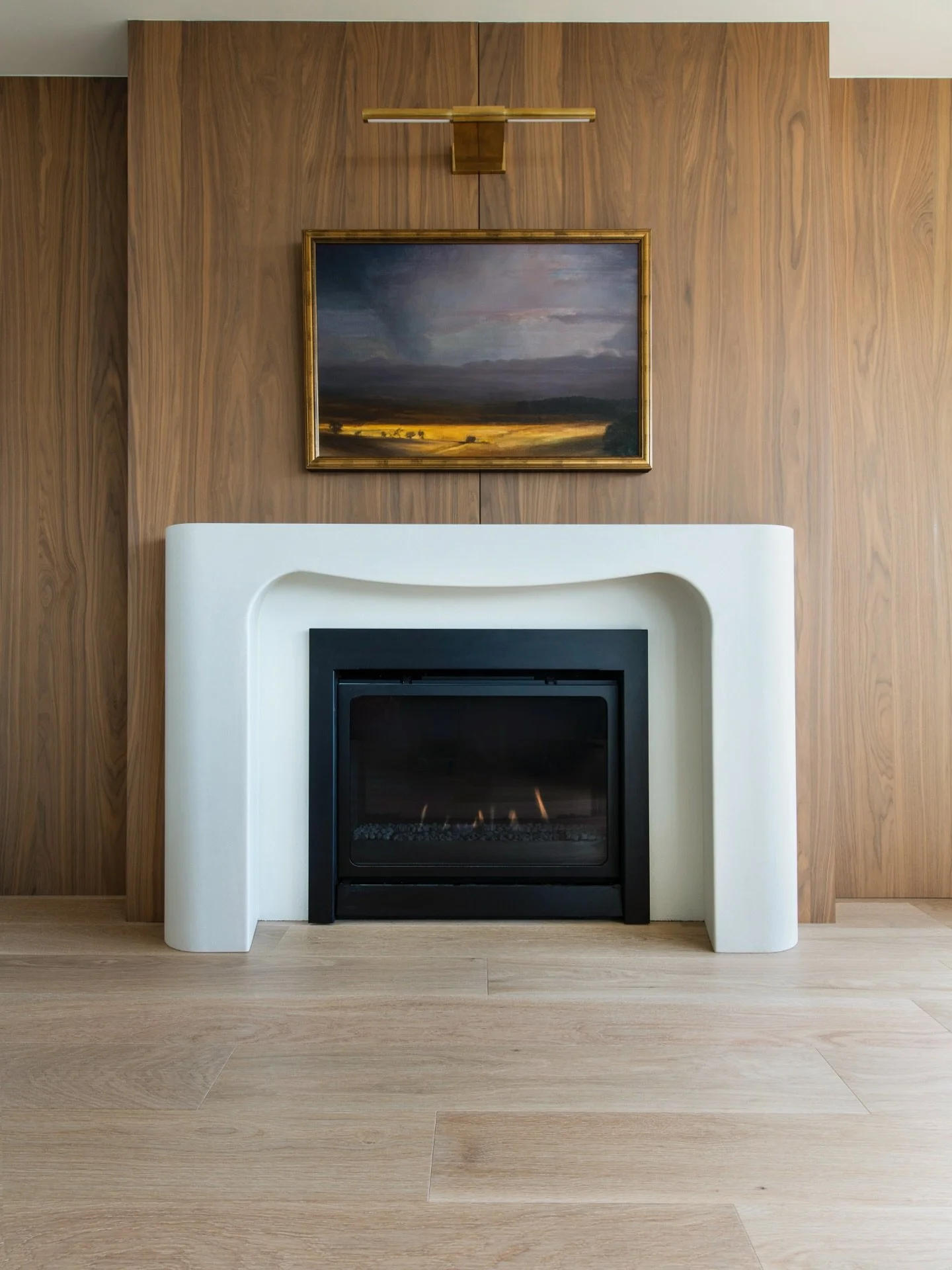 Custom precast concrete, designed and fabricated in one seamless piece. This surround features clean lines and gentle curves with the perfect proportion in our Sayulita Smooth finish. 

📸: @mysh.photography 
Designer: @akdesignvancouver 
Builder: @h