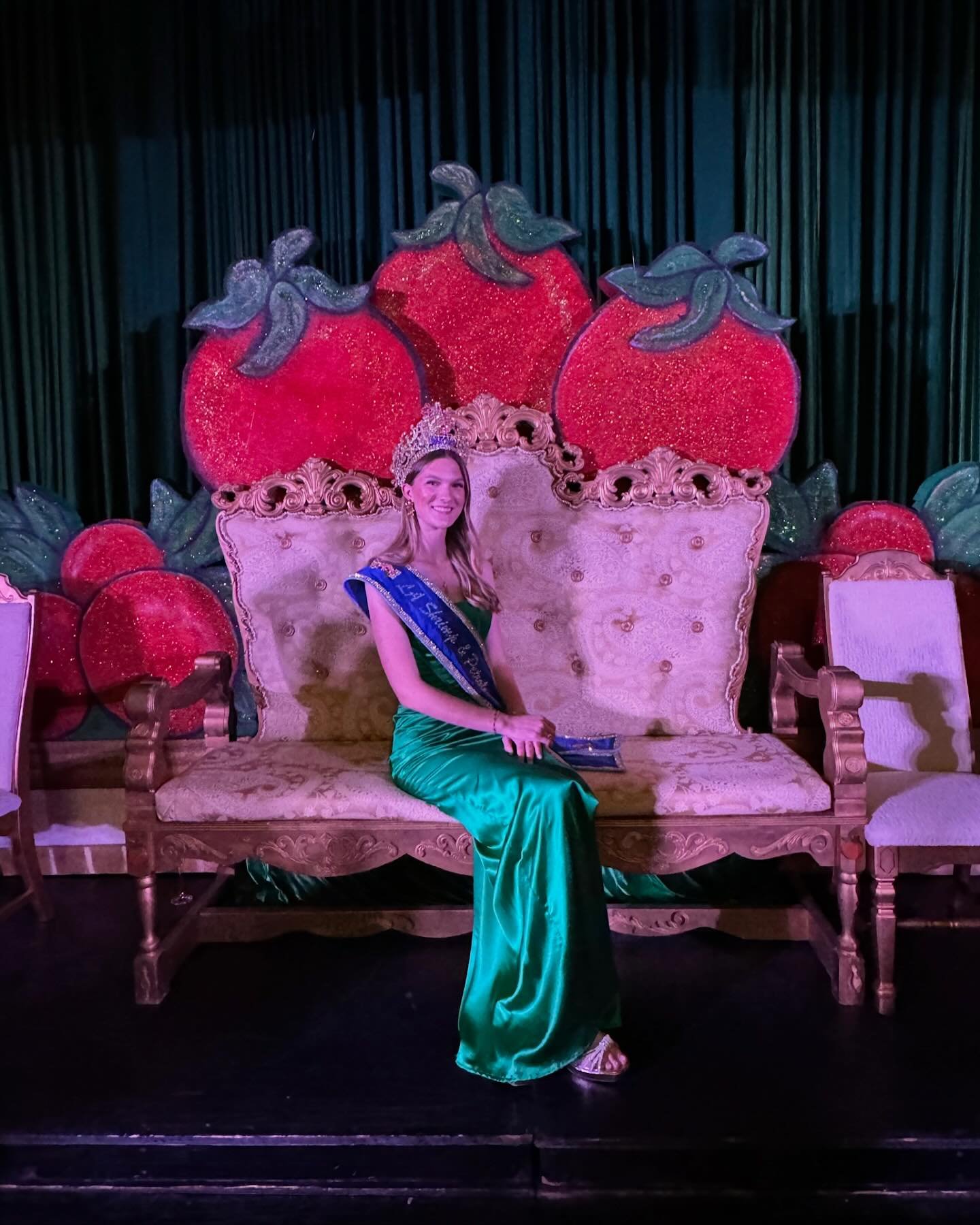 #Queen89 attended the Plaquemine&rsquo;s Parish Fair &amp; Orange Festival King&rsquo;s Coronation Ball! #LASPF89 #RoyalTravels