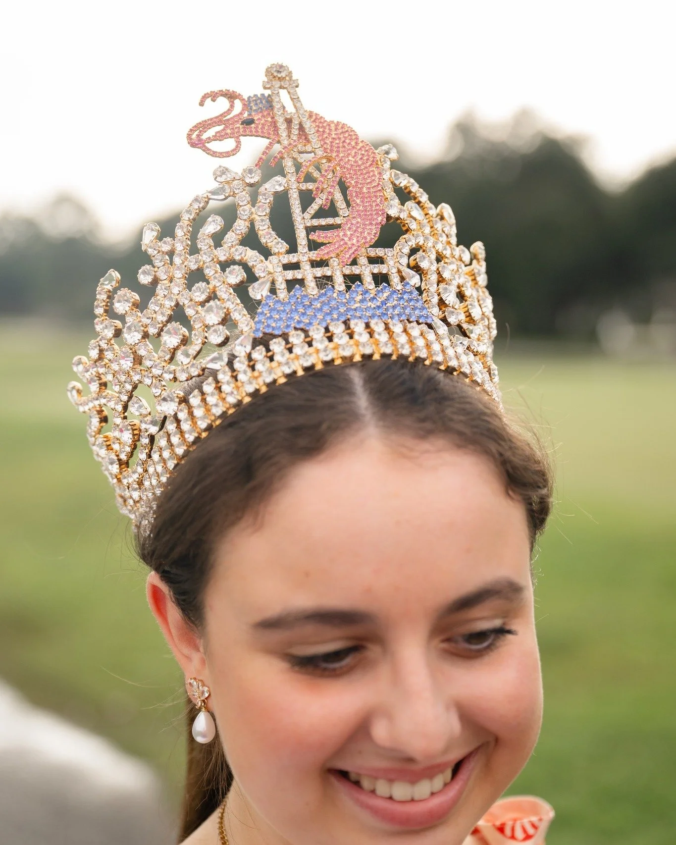 This crown is always our favorite accessory! It represents tradition, pride, and 91 years of festival royalty! 

Did you know that our queens get to keep their crown? Although this is a newer tradition, our crowns come with the Queen's year on them a