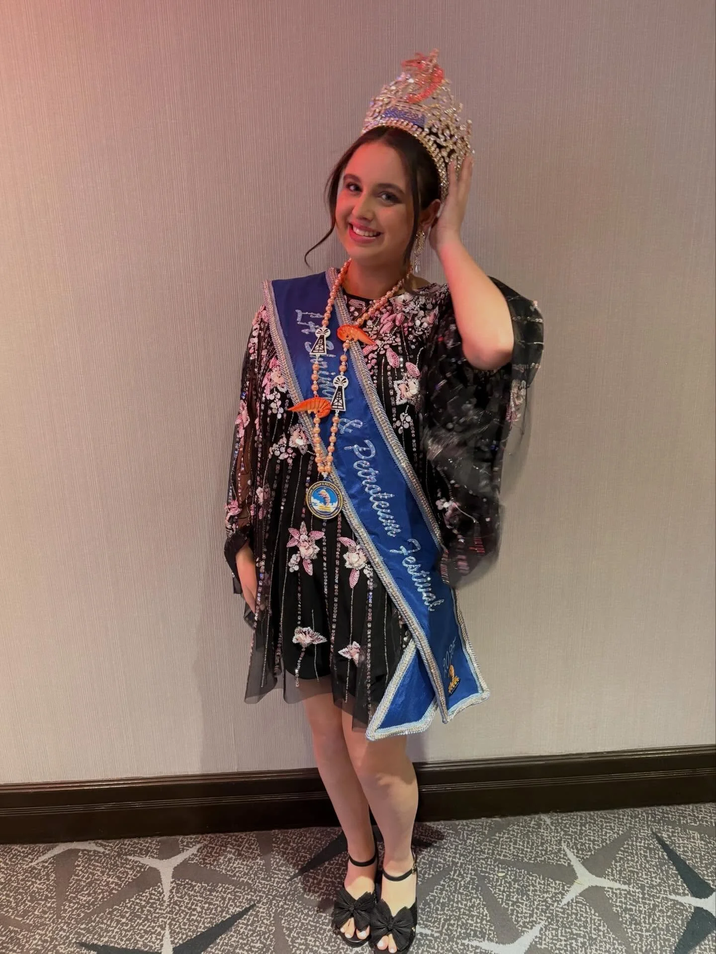 On Thursday night, #Queen90 attended the Louisiana Live! cocktail party and King Gray Stream&rsquo;s Late Night Party! #LASPF90 #QueenTravels