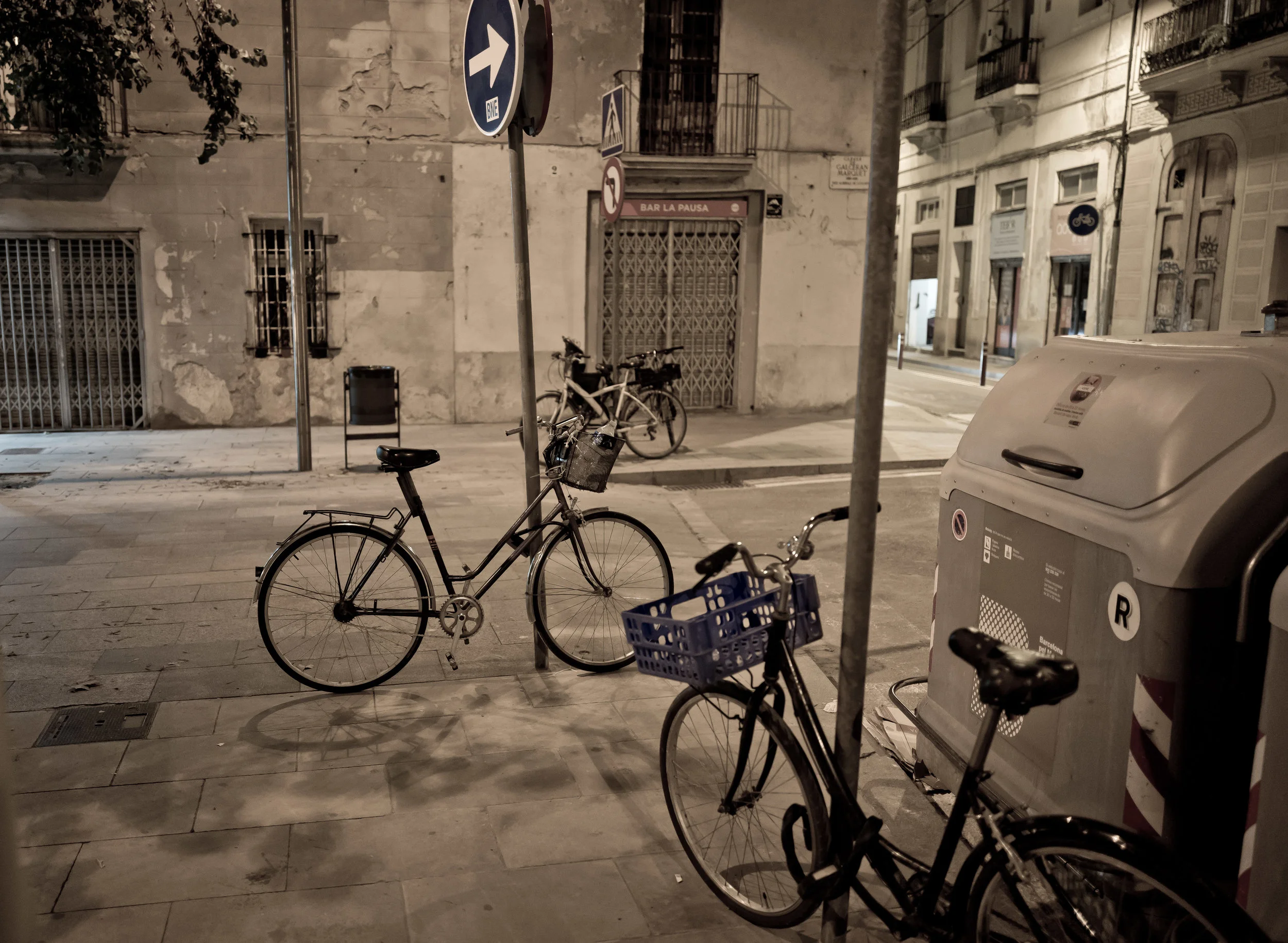 L1020228-2.jpg
