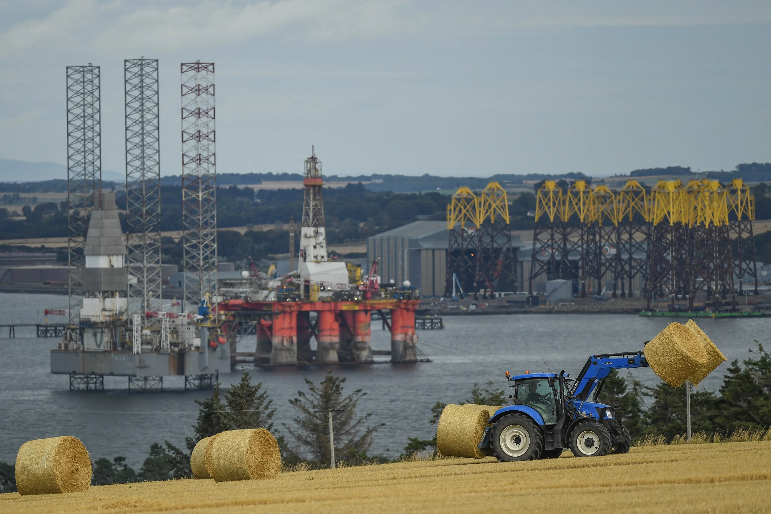 PS_CROMARTY_RIGS_66.JPG