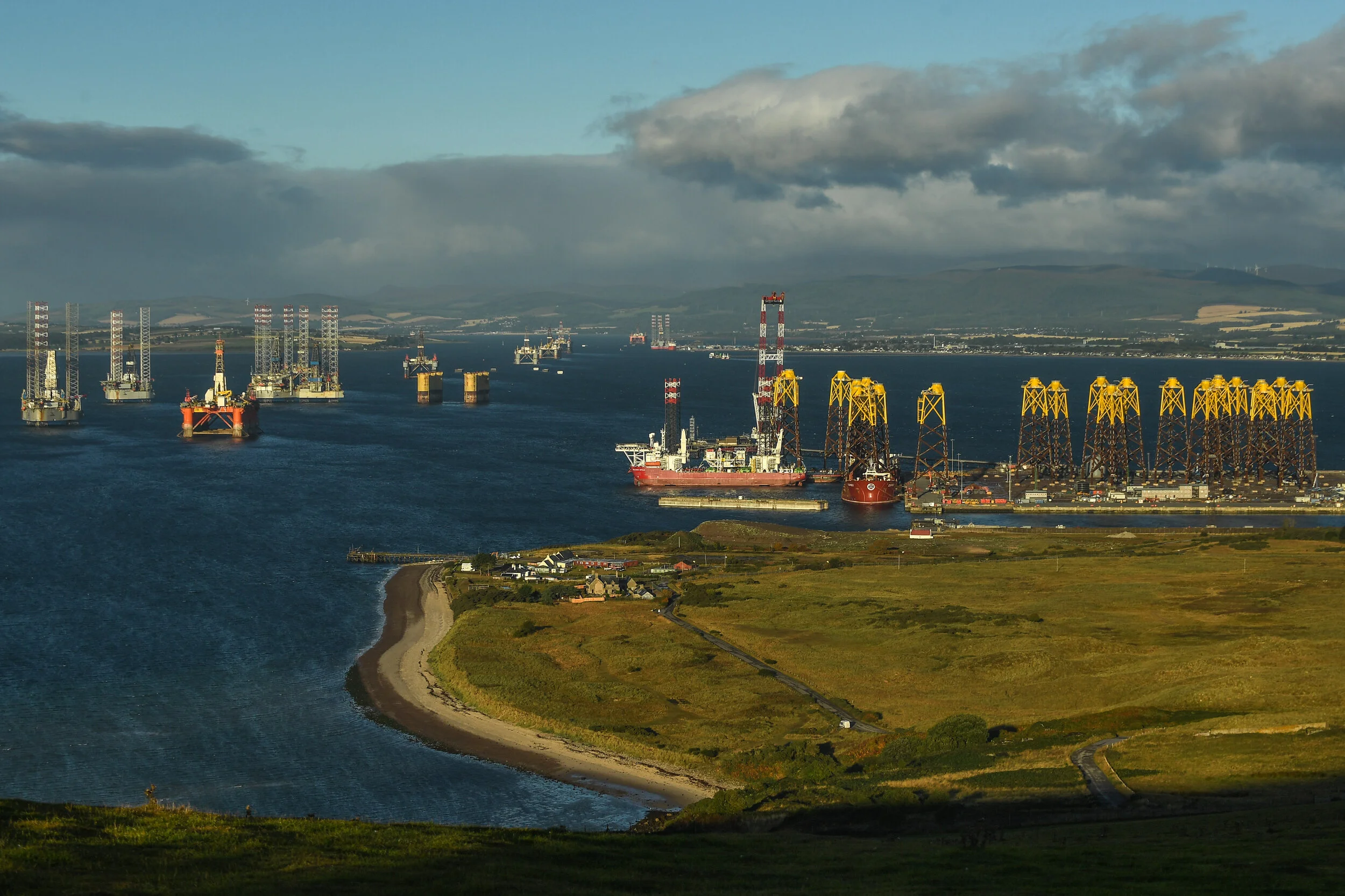 PS_CROMARTY_RIGS_13.JPG