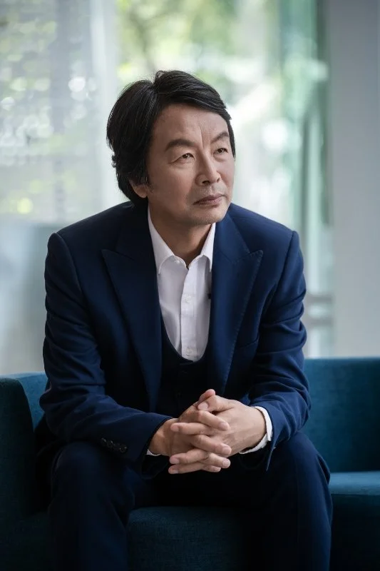 Introducing Chinese bestselling novelist Liu Zhenyun 