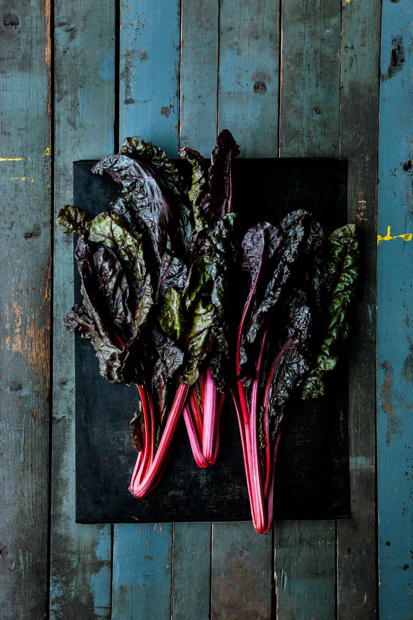 Magentastieliger Mangold - veggielicious.de