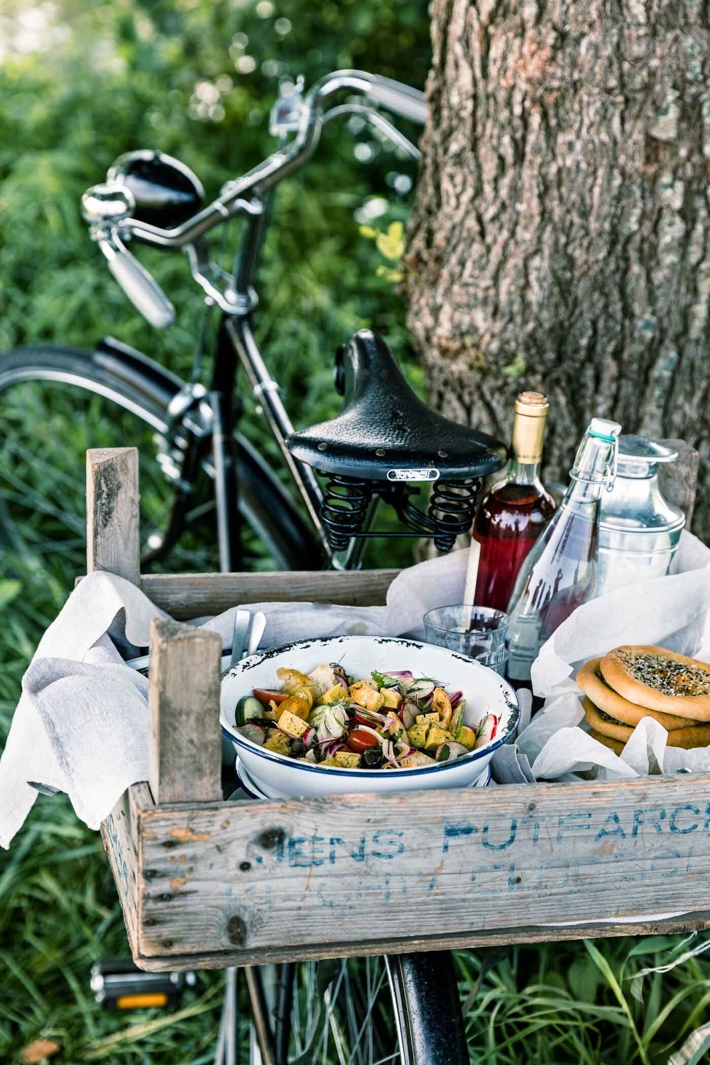 picknickkiste-fahhrad-fahrradpicknick-stilleben-veggielicious-food-fotografie_023-dt-hoch.jpg