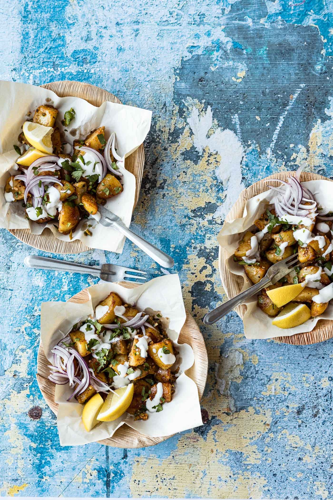 aloo-chaat-deftig-vegetarisch_indien-rezept-veggielicious-food-fotografie_001-dt-hoch.jpg