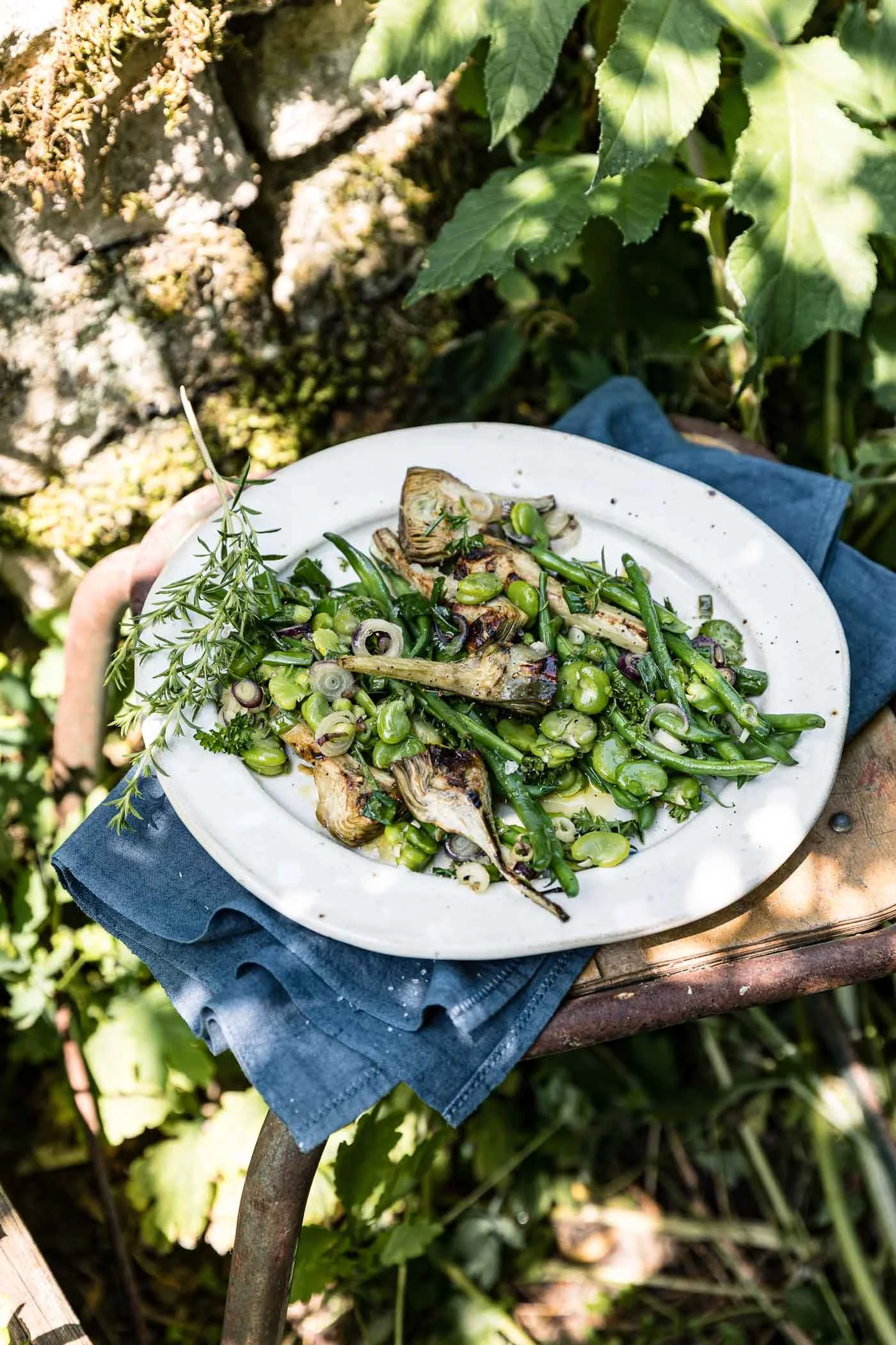 bohnen-artischocken-salat-meine-gruene-franzoesische-bistrotkueche-rezepte-veggielicious-food-fotografie-8267-dt-hoch.jpg