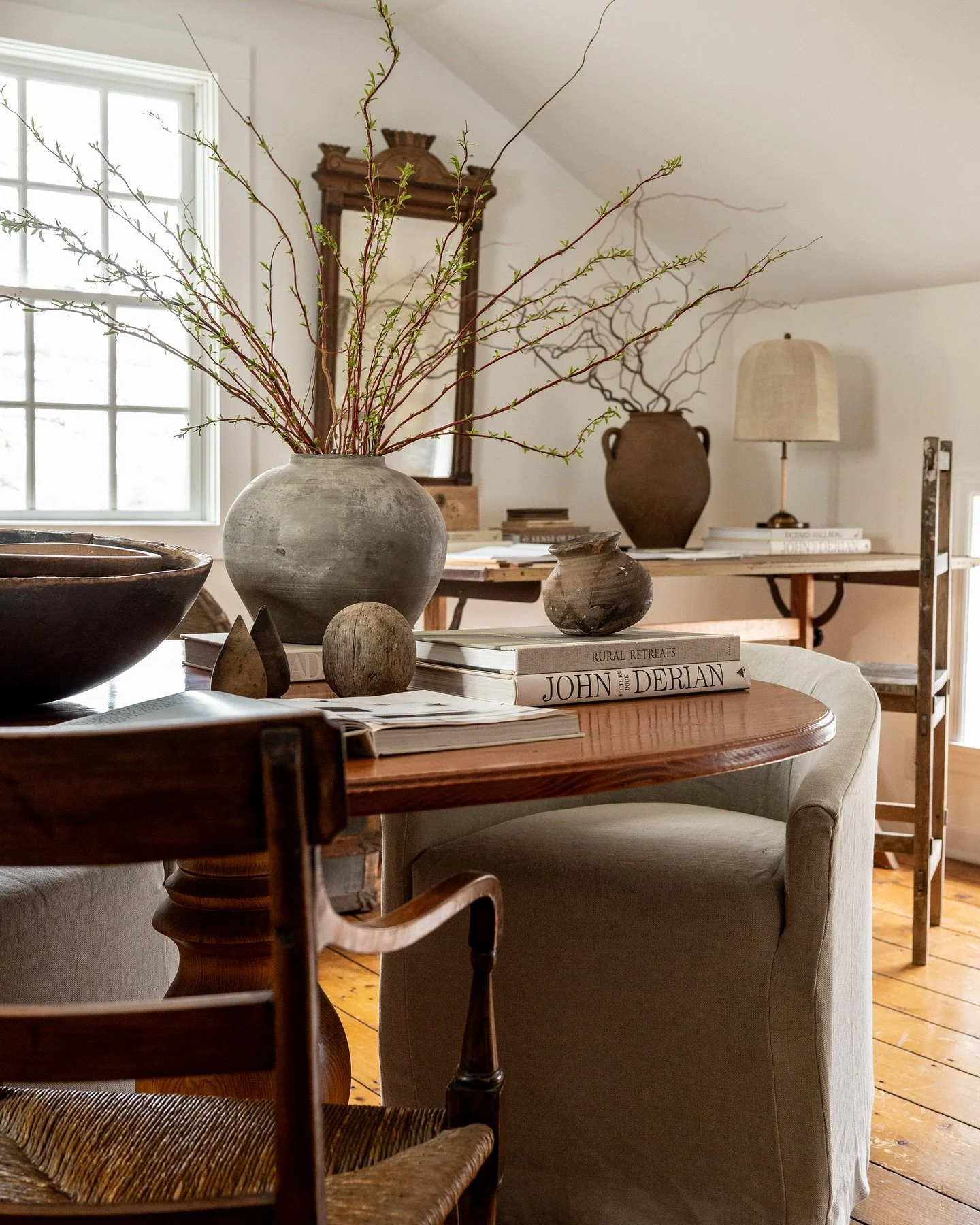 🤎🤎

📸 @meganmumfordphotographer 

#MaxwellTylerInteriors #LaidBackStyle #CollectedHome #SimpleDesign #WarmInteriors #NaturalTones #EffortlessStyle #RusticModern #NeutralLiving #DesignThatFeelsGood