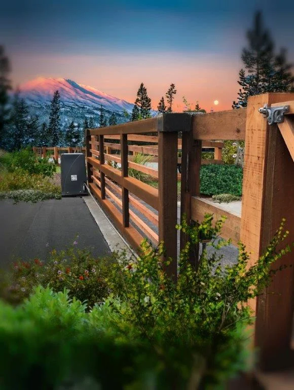 STEEL FRAME WOOD SLIDE GATE