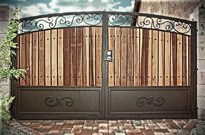 Steel Gate with Wood Insert