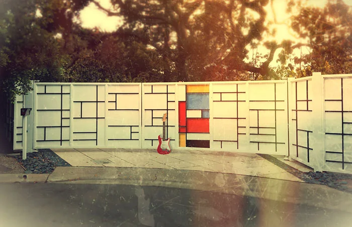 Rock and Roll Artistic Gate
